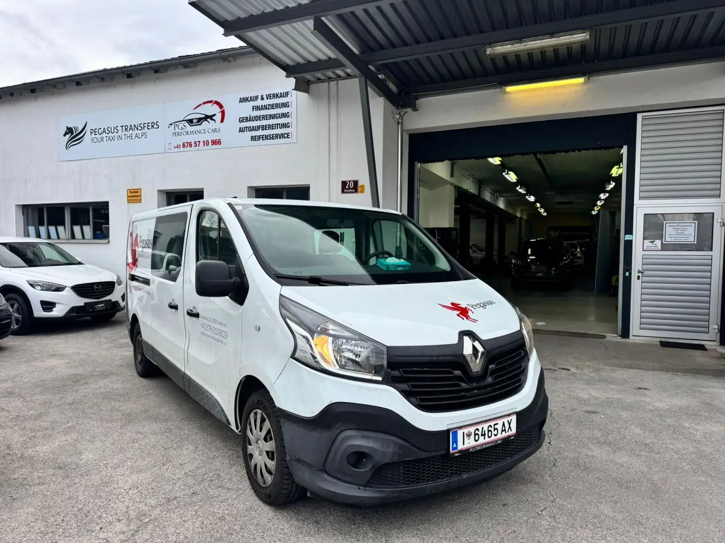 Renault Trafic Passenger Expression dCi 125 Twin-Turbo Doppelkas Weiß - 1