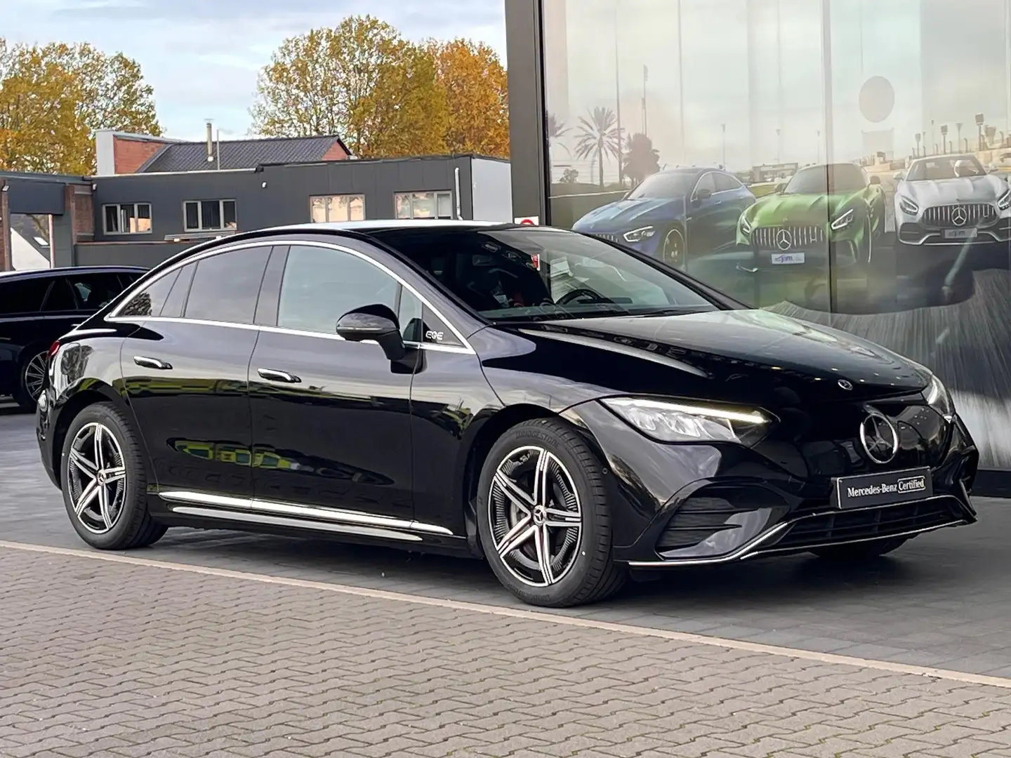 Mercedes-Benz EQE 300 AMG Line /Pano Zwart - 2