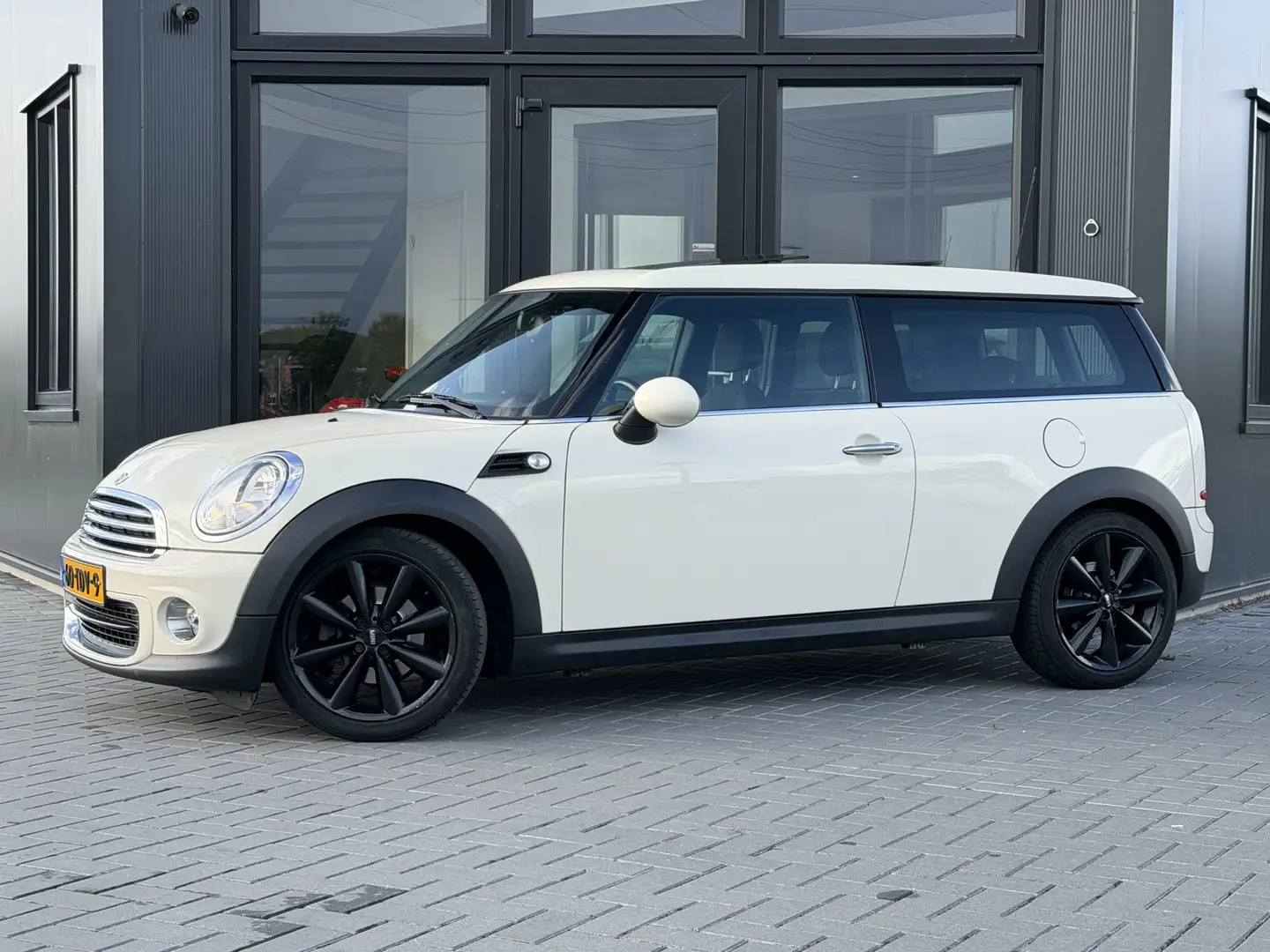 MINI Clubman 1.6 130 pk Bns Line Pano | Cruise | Super Wit - 1