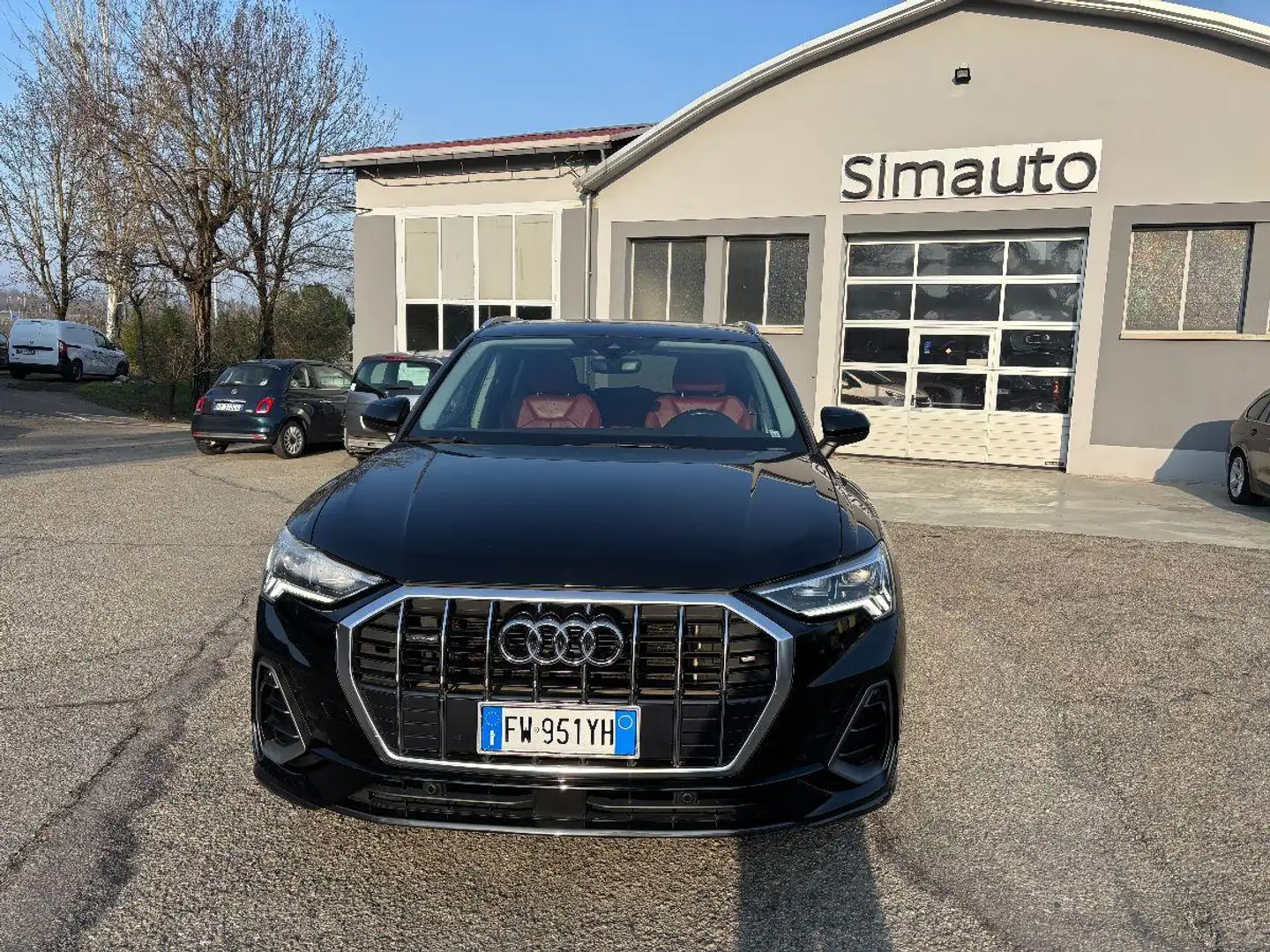 Audi Q3 40 TFSI quattro S tr. S line edition Schwarz - 1