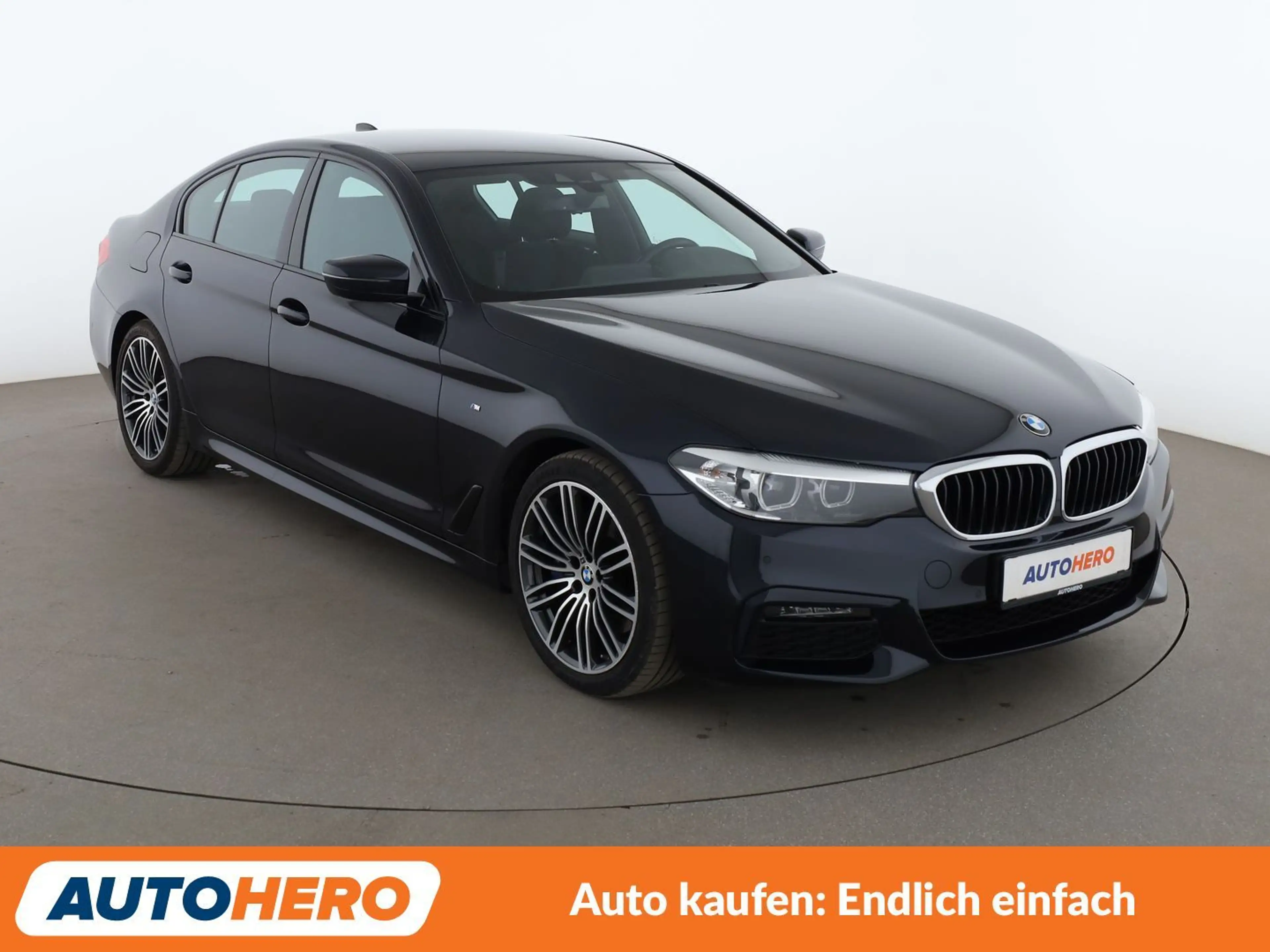 BMW 530 530d xDrive M Sport Aut*NAVI*LED*TEMPO*PDC*SHZ* — photo 8