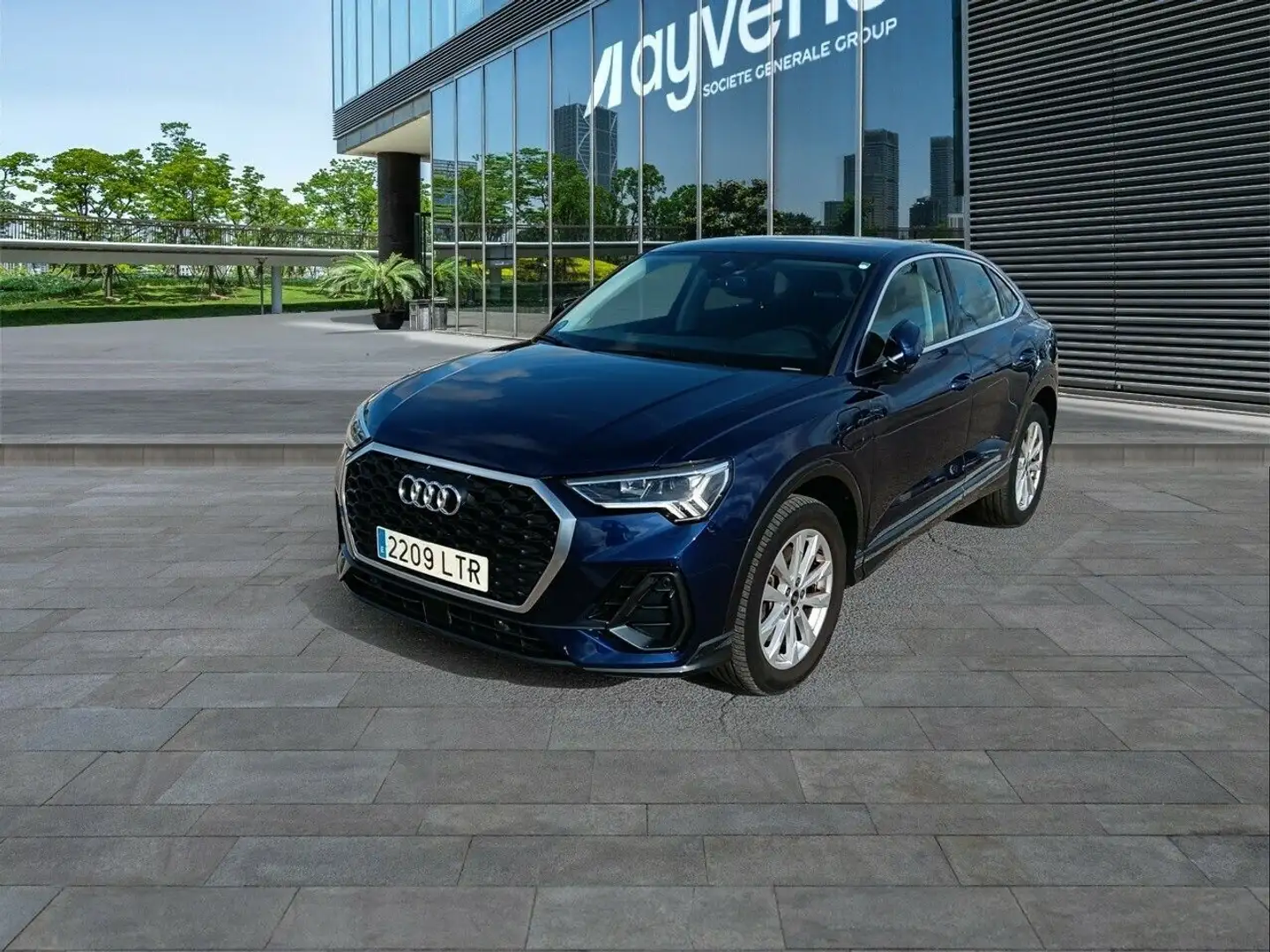 Audi Q3 45 TFSI e 180kW S tronic Advanced Bleu - 1