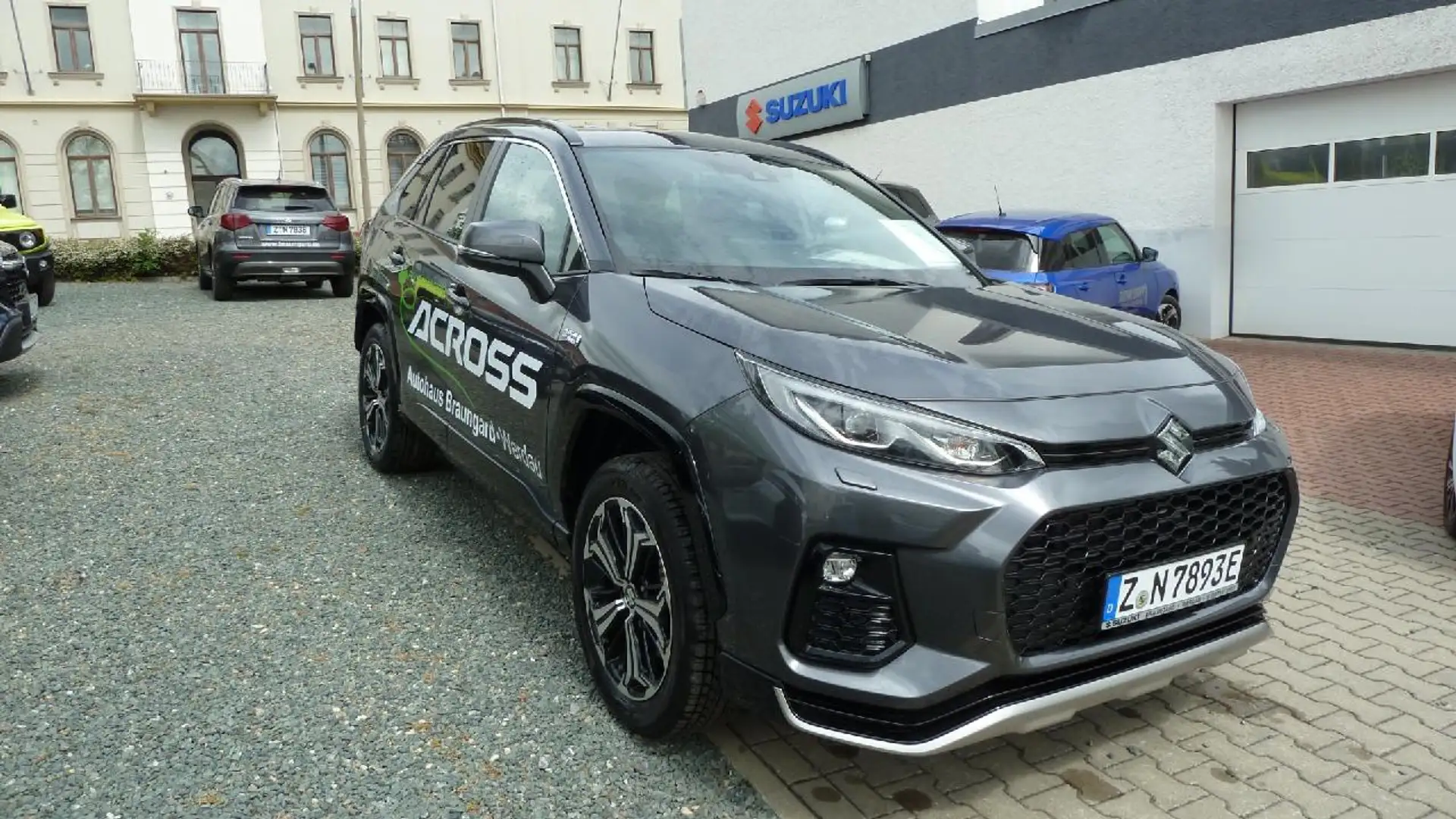 Suzuki Across 2.5 Plug-In Hybrid Comfort+ E-Four Noir - 2