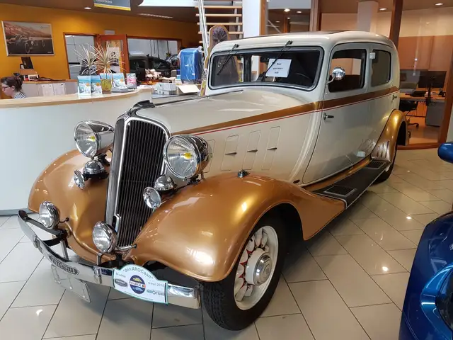 Renault VIVA STELLA 6 CYL