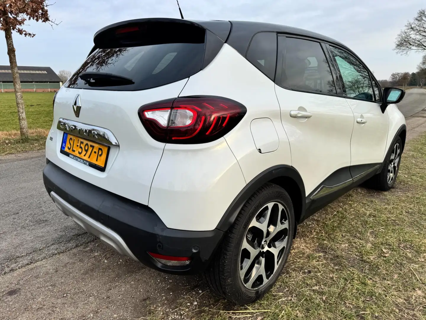 Renault Captur 0.9 TCe Edition One keurige auto zeer luxe Weiß - 2