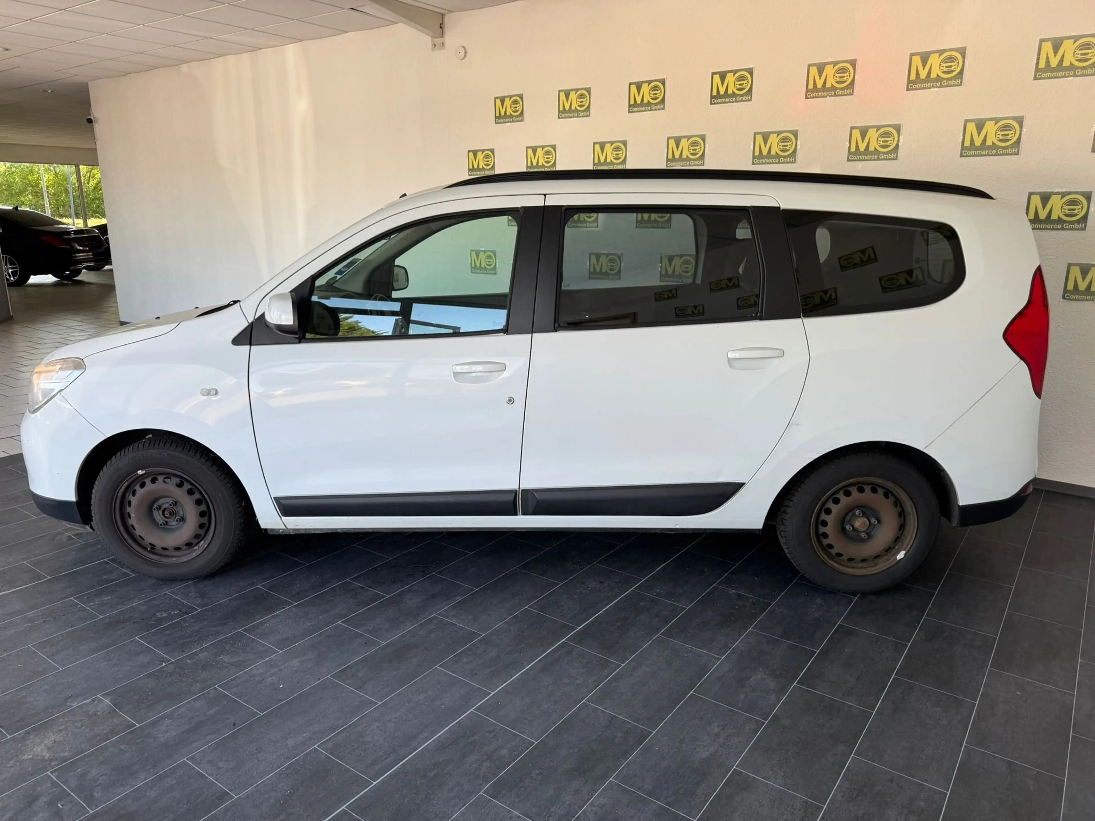 Dacia Lodgy Laureate — photo 3