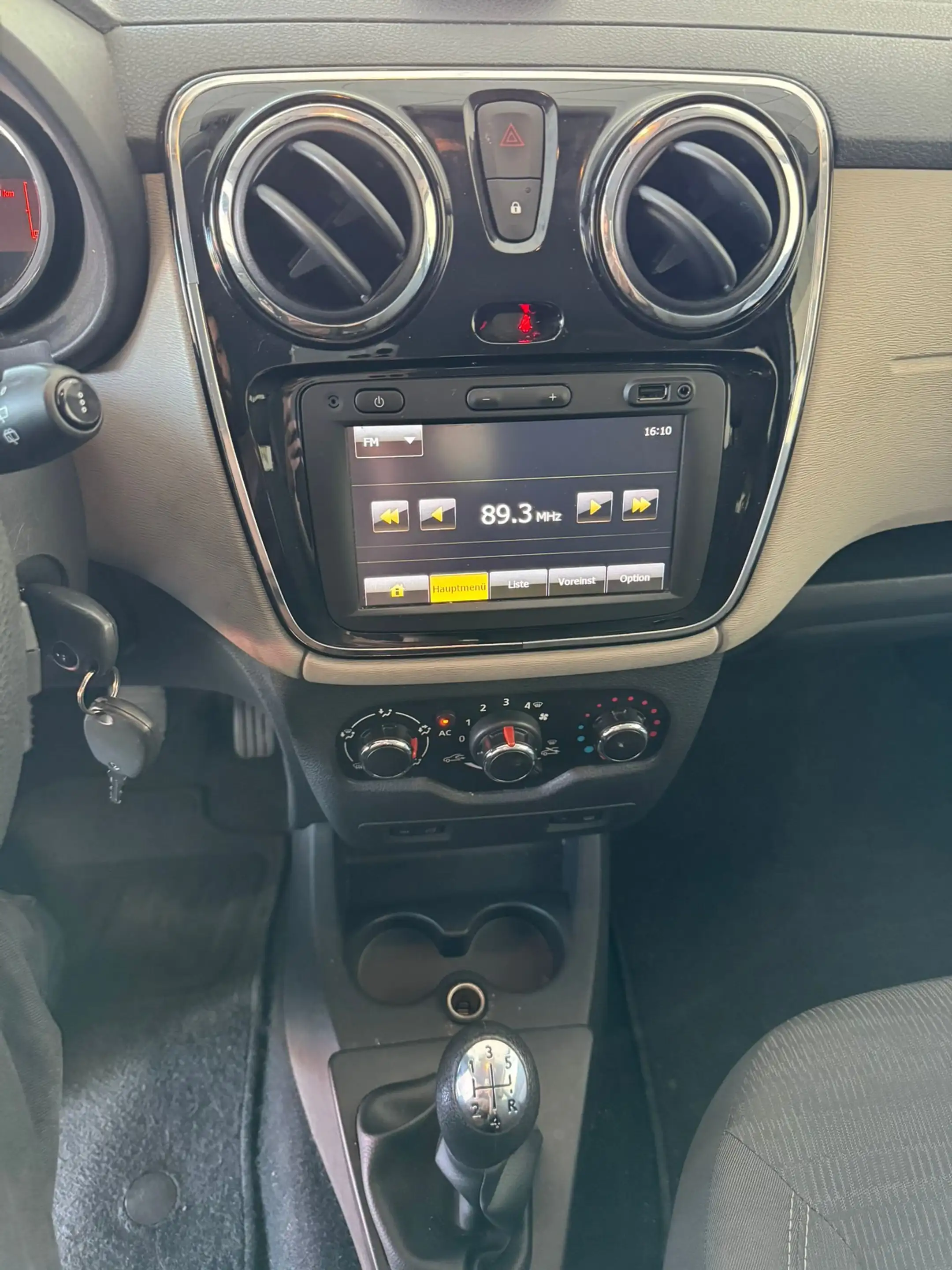 Dacia Lodgy Laureate — photo 11