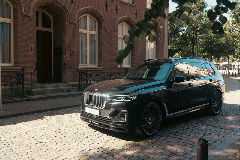 BMW X7 ALPINA XB7 Automaat / Panoramadak Sky Lounge / Bow — photo 3