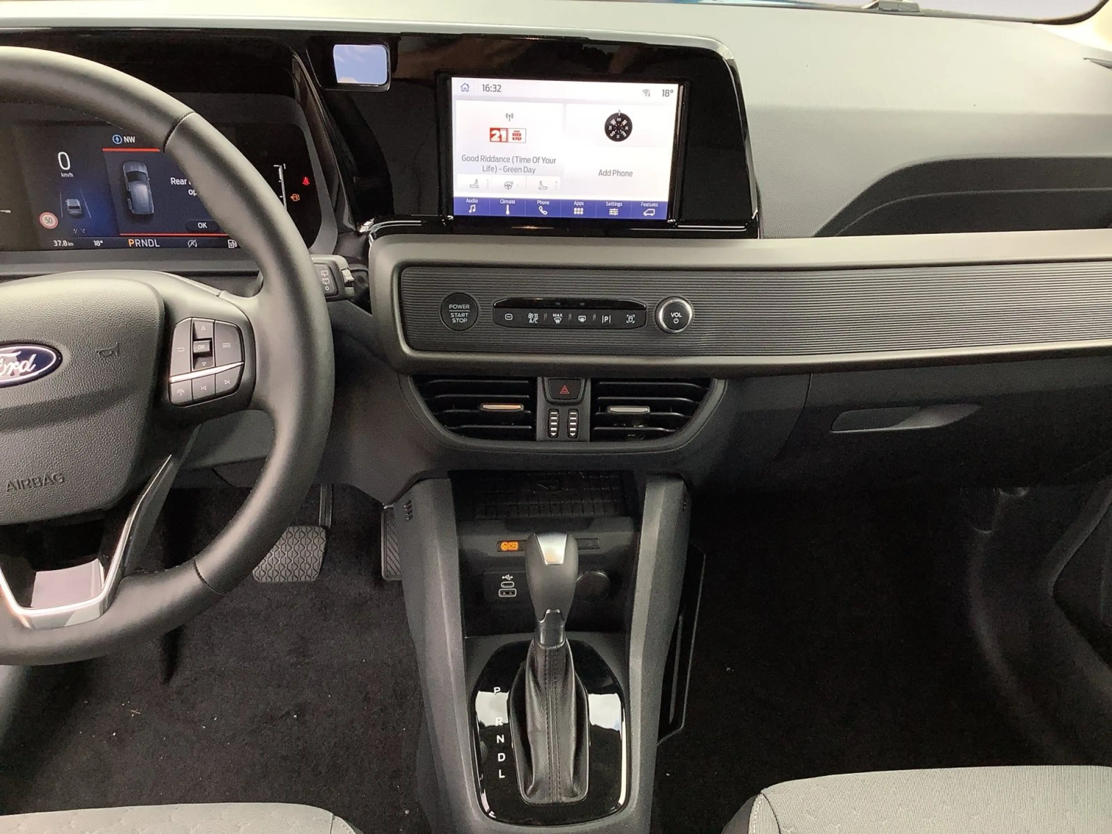 Ford Tourneo Courier Titanium*Automatic*Kamera*CLIMATRONIC*WinterPak* — photo 11