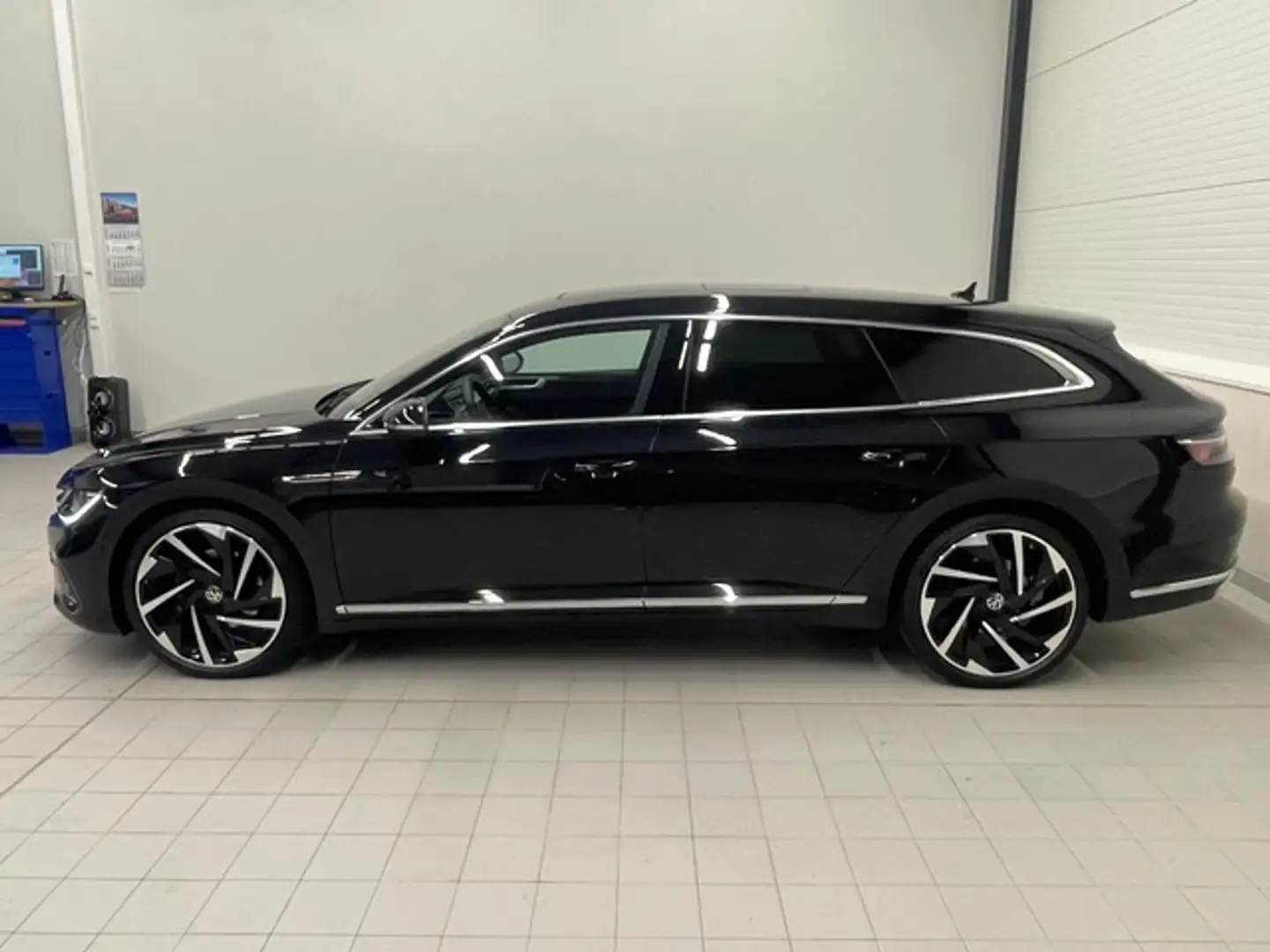 Volkswagen Arteon Shooting Brake 2.0TDI R-Line 4Motion AHK+KAMERA... Schwarz - 2