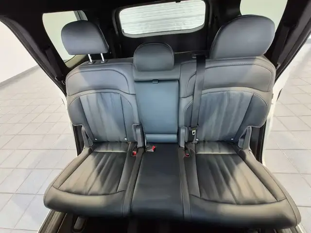 Kia Ev9 view 14