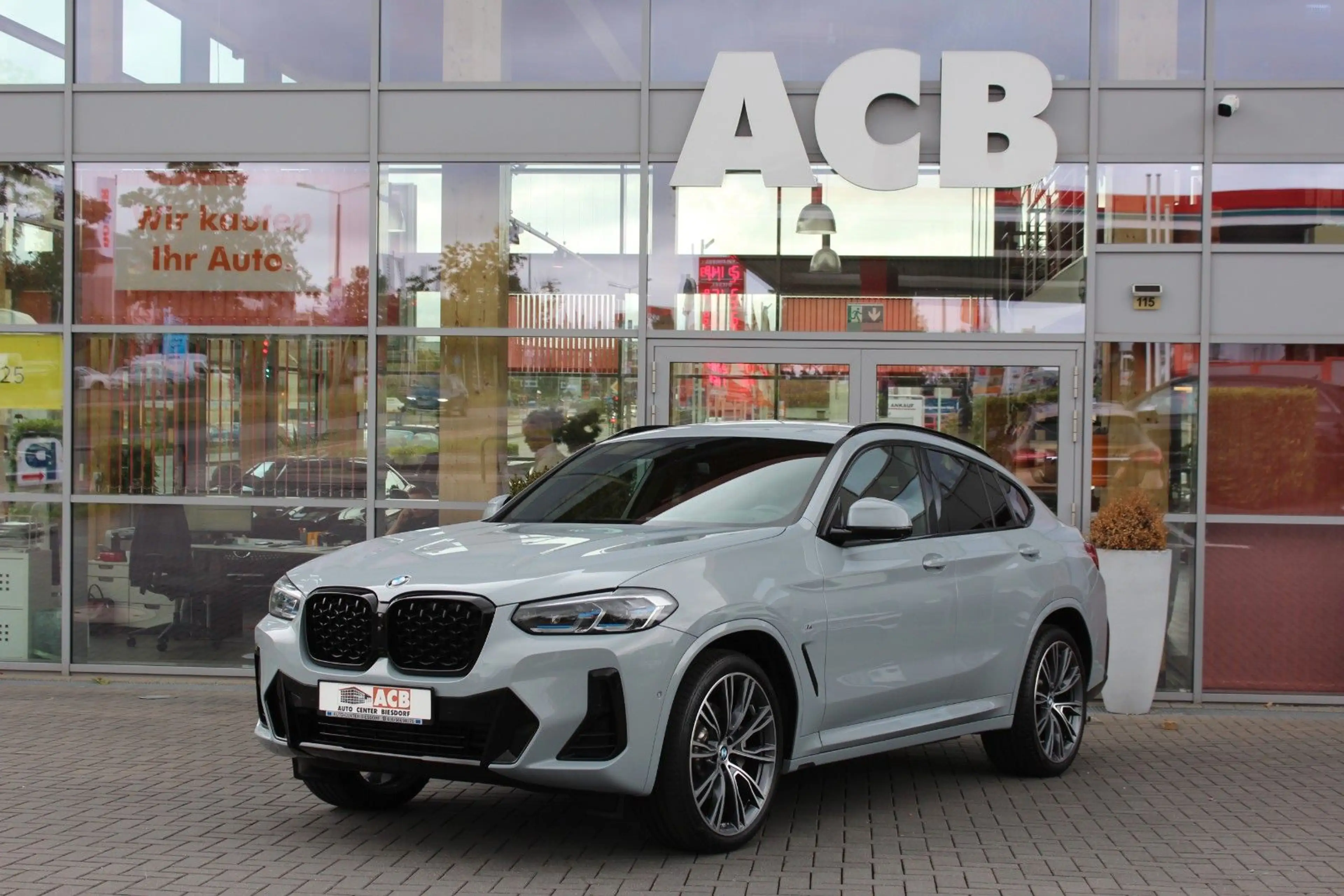 BMW X4 xDr. 30 dA M Sportpaket Laser Stdhzg AHK HuD