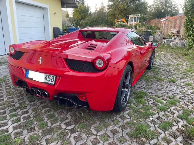 Imagine Ferrari 458 Italia Cabrio