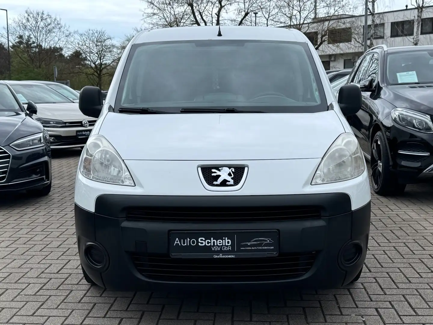 Peugeot Partner L1 Komfort Avantage Edition*AHK*FSP* Weiß - 2