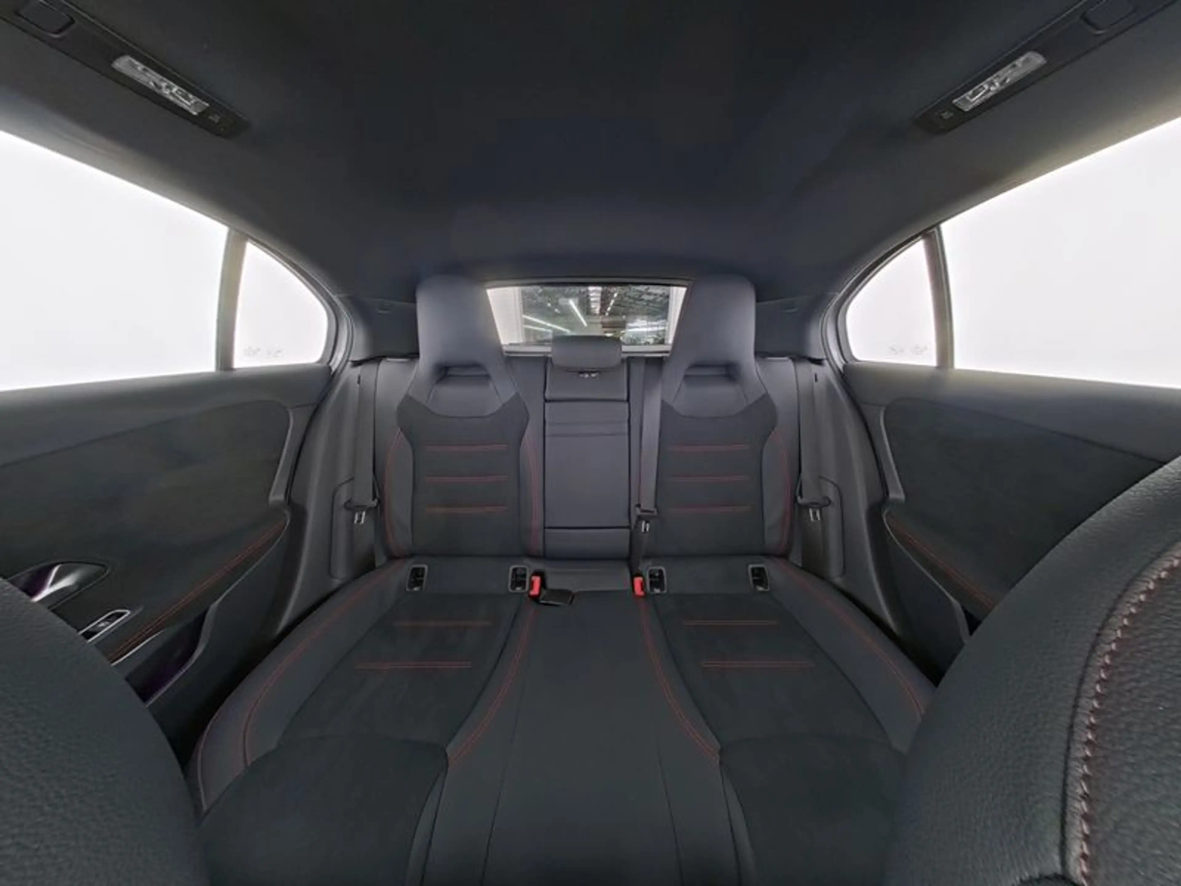 Mercedes-Benz A 250 4M , AMG NIGHT PREMIUM MULTI 360 KAMERA — photo 10