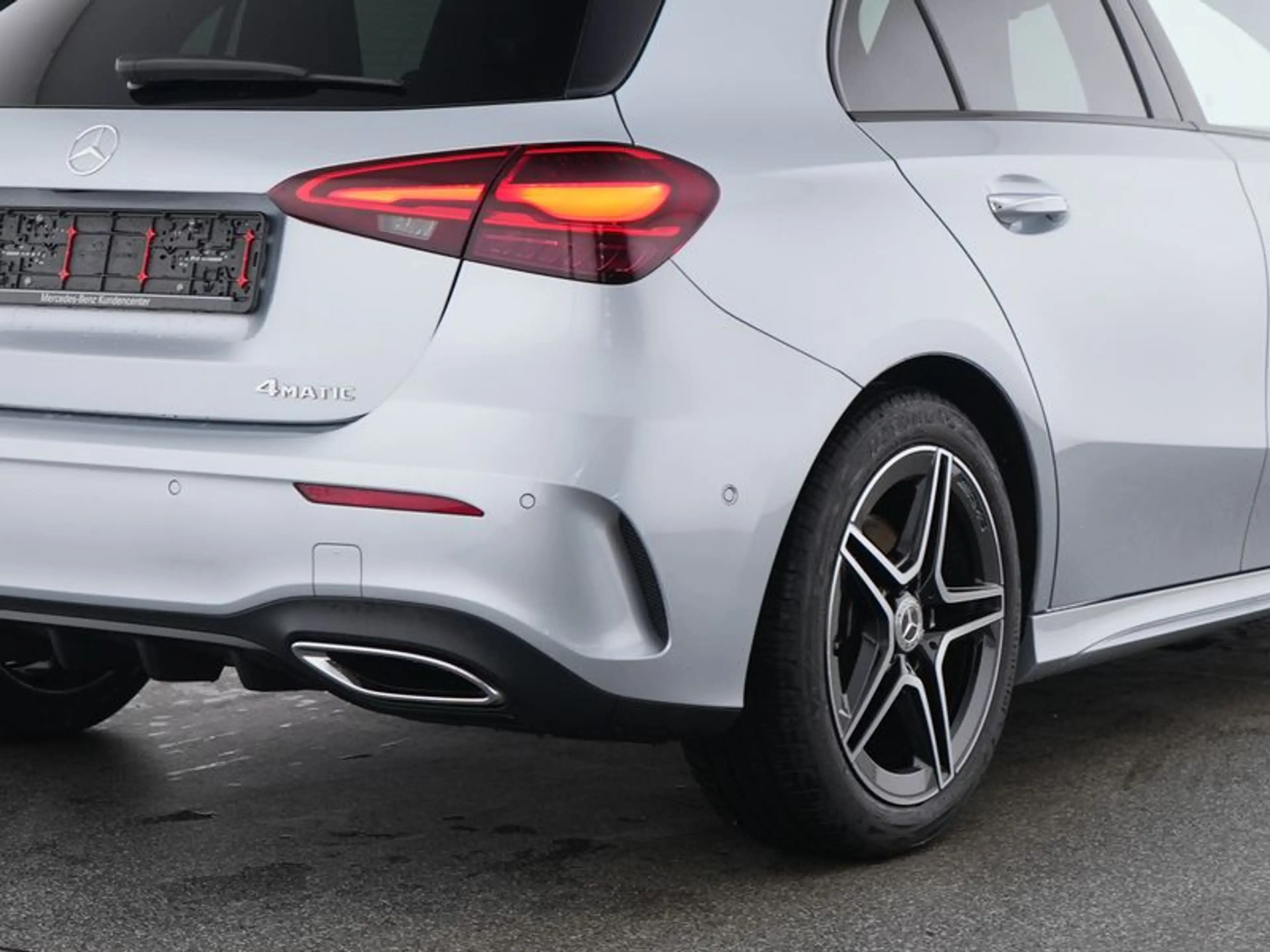 Mercedes-Benz A 250 4M , AMG NIGHT PREMIUM MULTI 360 KAMERA — photo 7