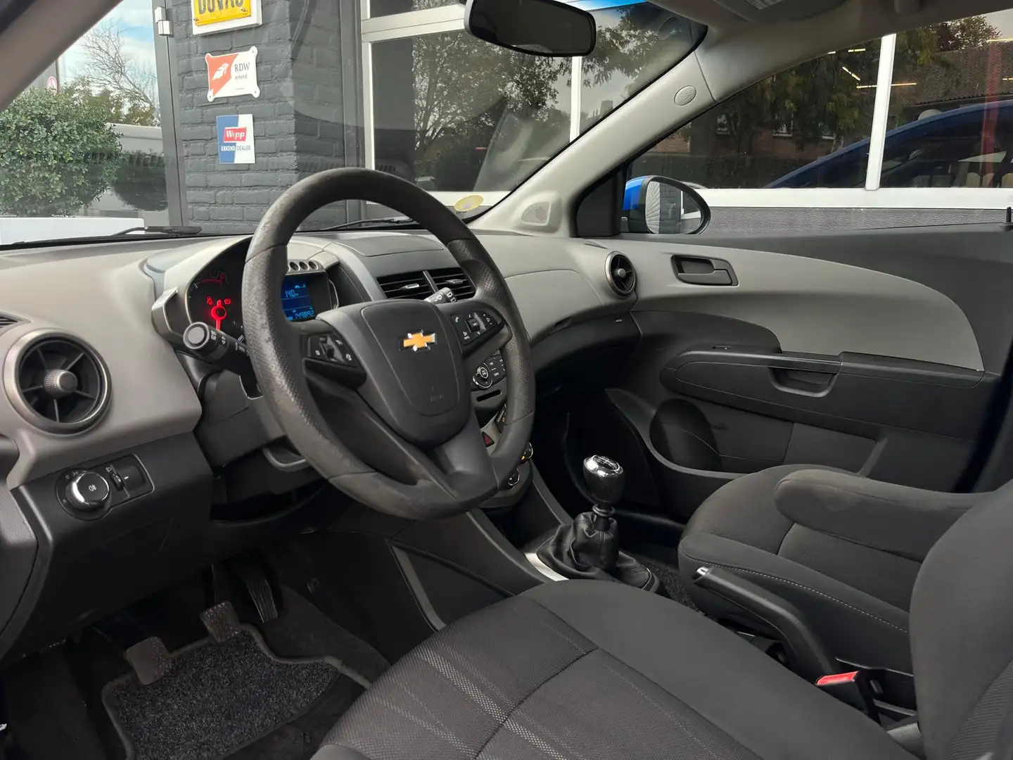 Chevrolet Aveo 1.2 LT, Airco, Bluetooth, Cruise, Trekhaak, NAP Blauw - 2