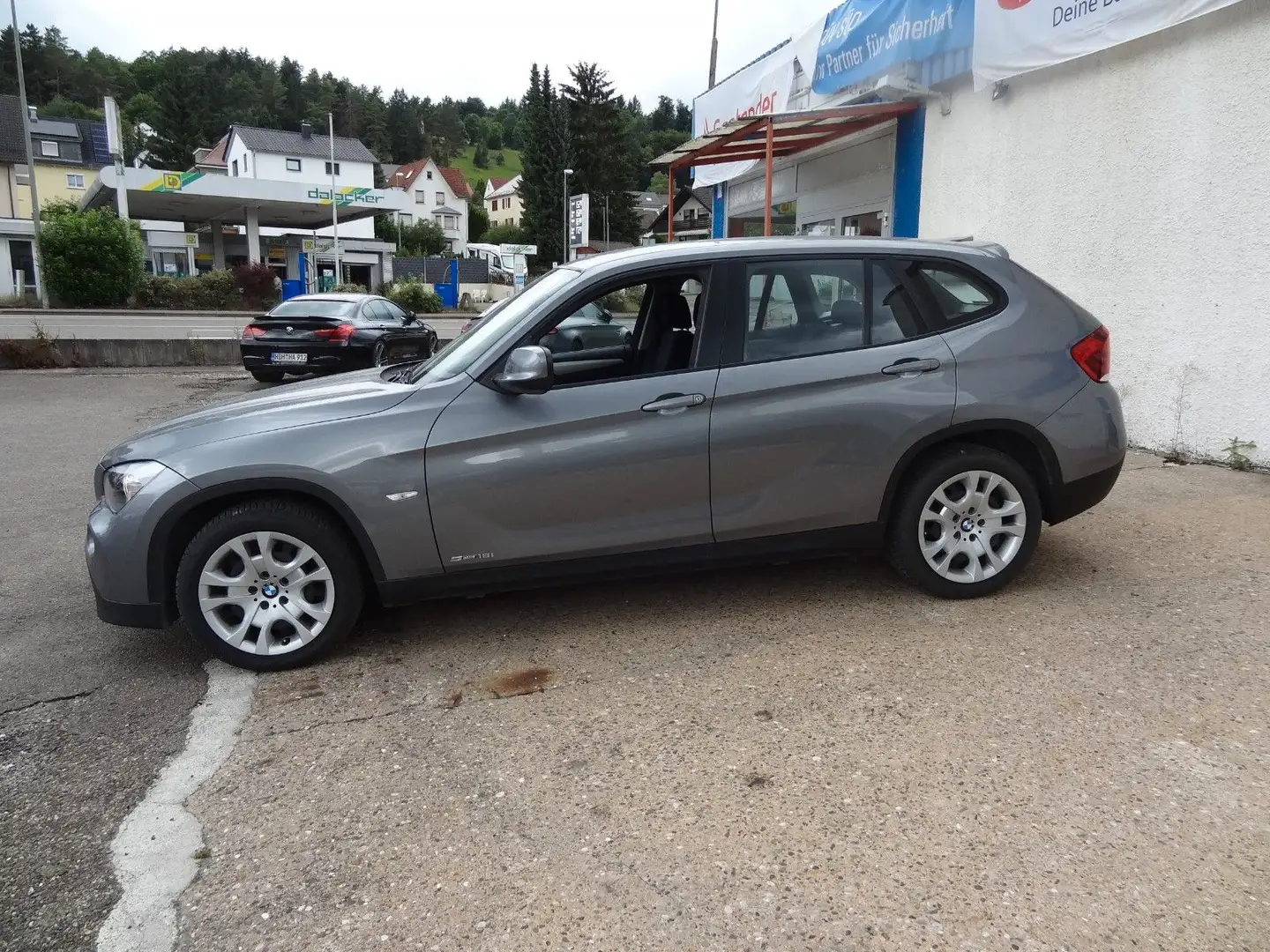 BMW X1 18 i sDrive/1.Hand/Xenon/Automatik/83.000km/ Gris - 2