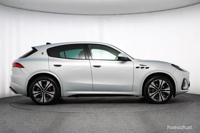 Maserati Grecale Folgore 105kWh 20" HEAD-UP MATRIX PANO 360° SONOS Ansicht 42