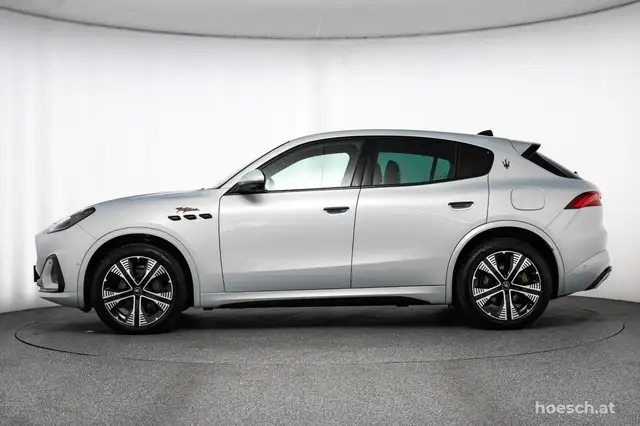 Maserati Grecale Folgore 105kWh 20" HEAD-UP MATRIX PANO 360° SONOS Ansicht 3