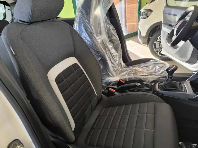 Citroen C3 view 13