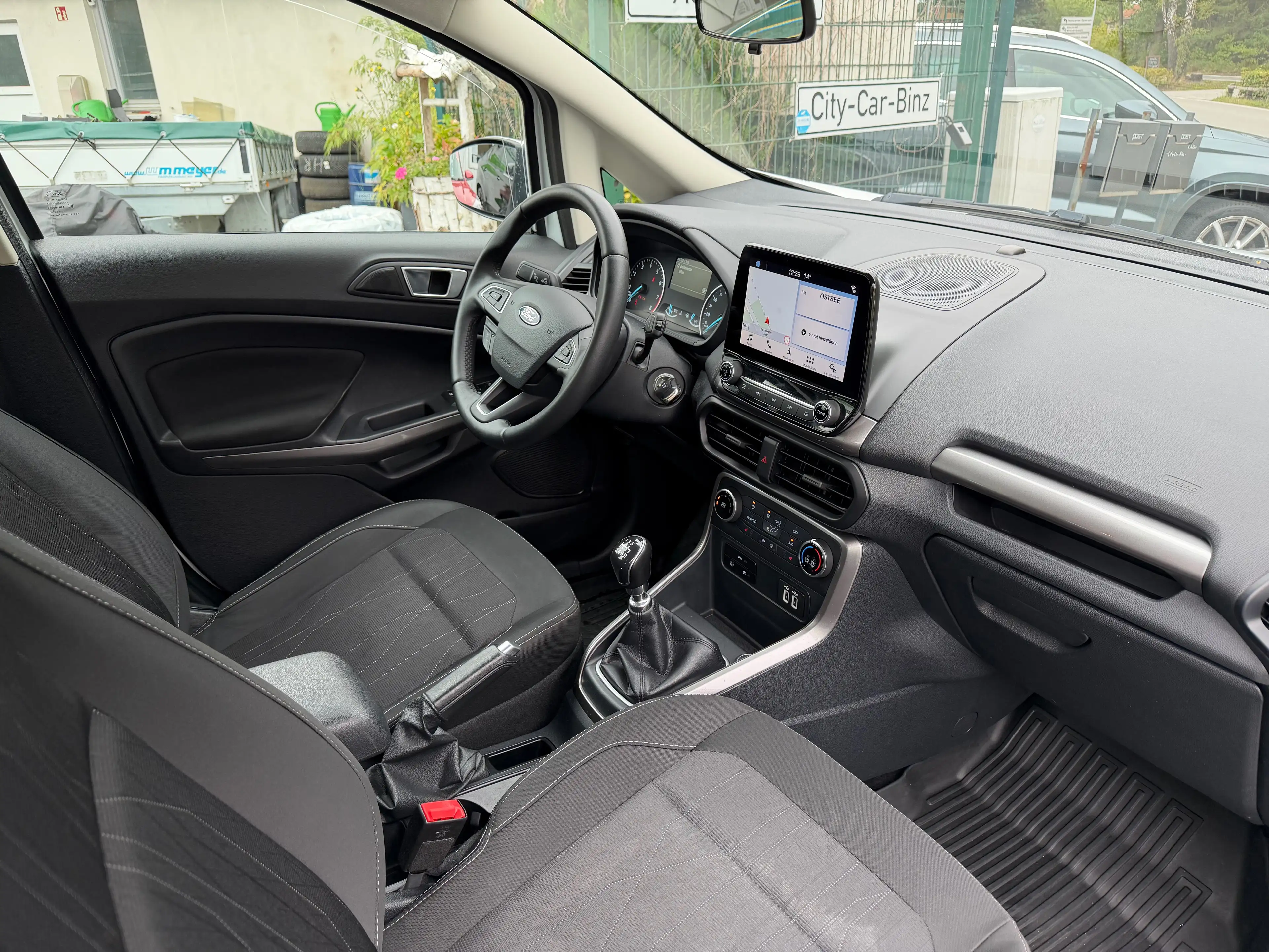 Ford EcoSport Cool — photo 10