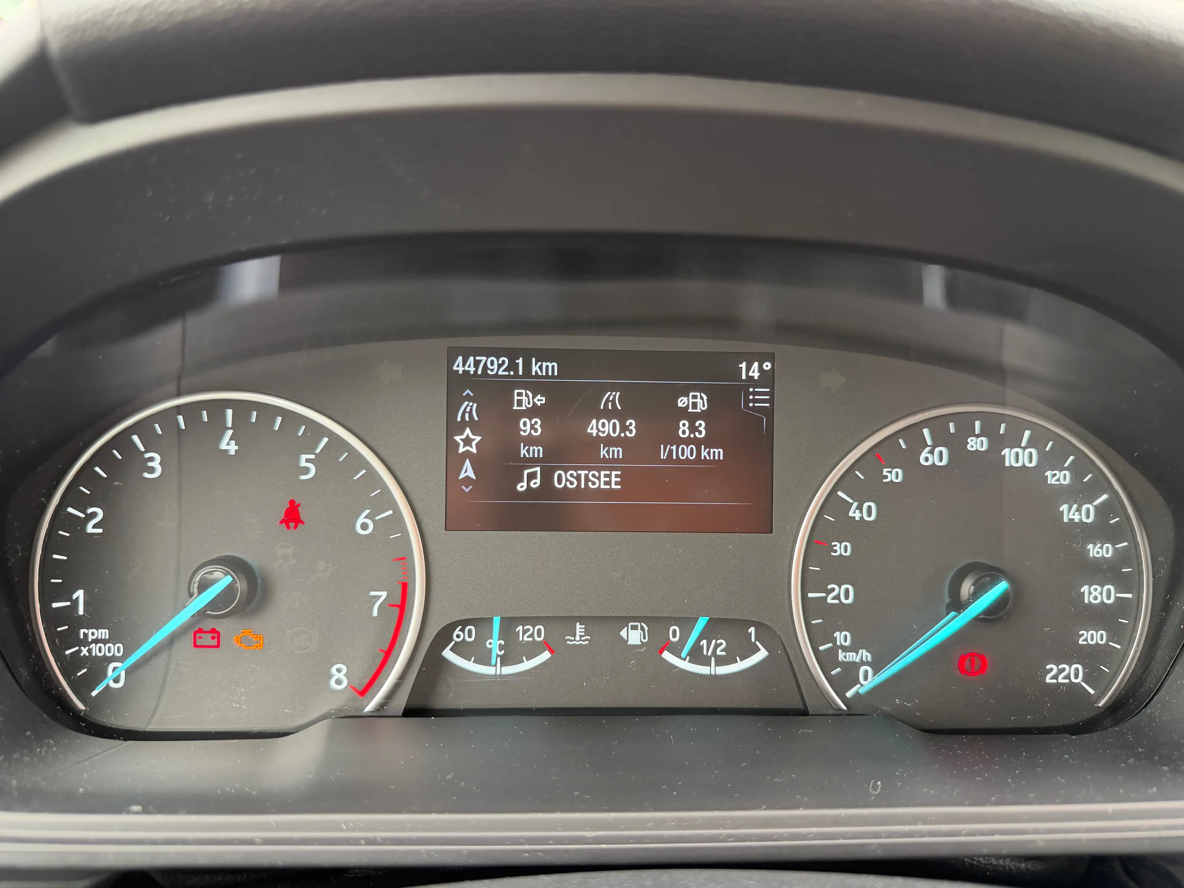 Ford EcoSport Cool — photo 15