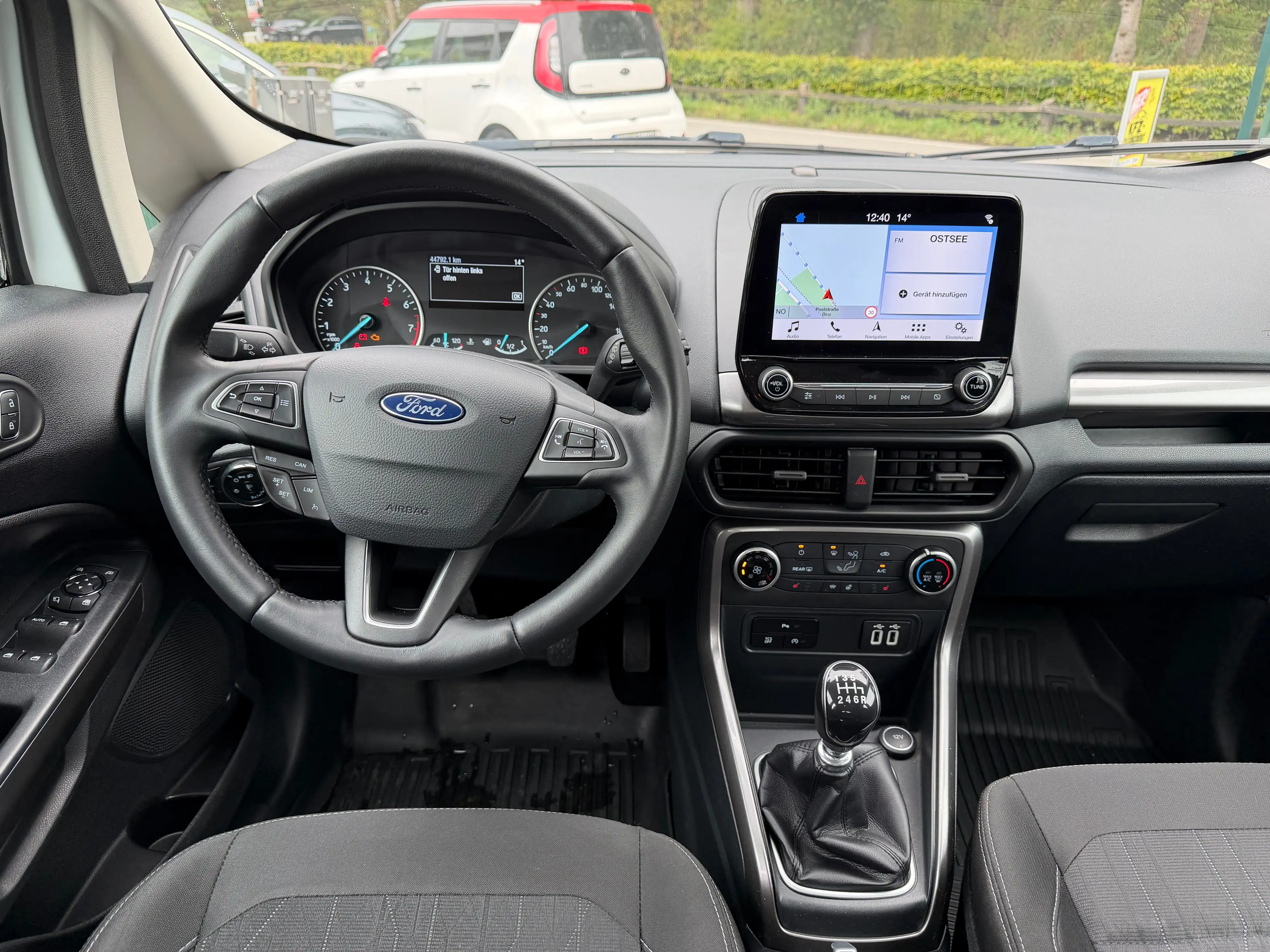 Ford EcoSport Cool — photo 13