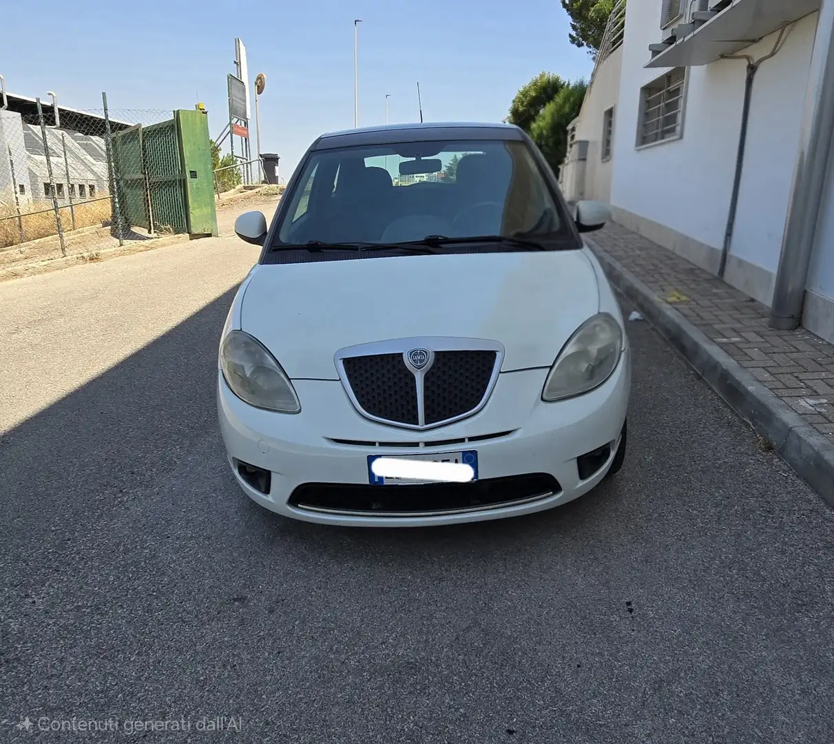 Lancia Ypsilon 1.3 mjt 16v Versus - 1