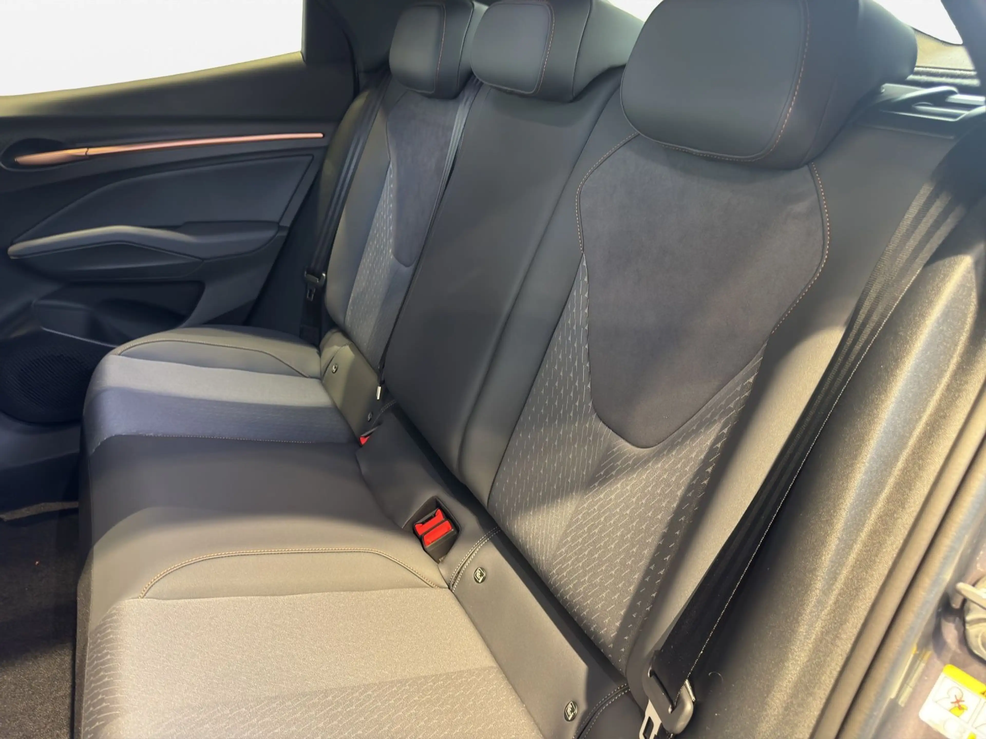 CUPRA Raval Endurance Dynamic Plus Plasma 52 kWh *360° — photo 15