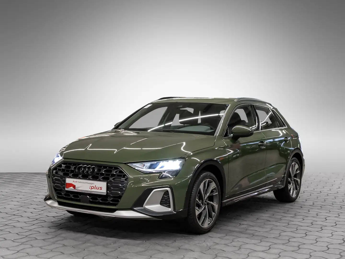 Audi A3 allstreet 35 TFSI AHK SHZ Keyless Navi PDC Grün - 2