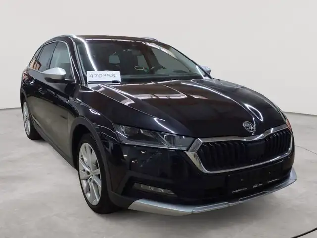 Skoda Octavia view 2