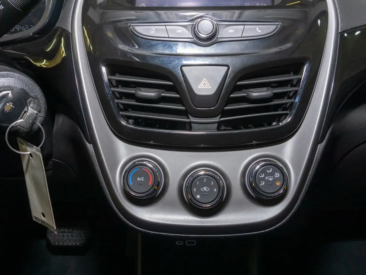 Chevrolet Spark снимка Chevrolet Spark