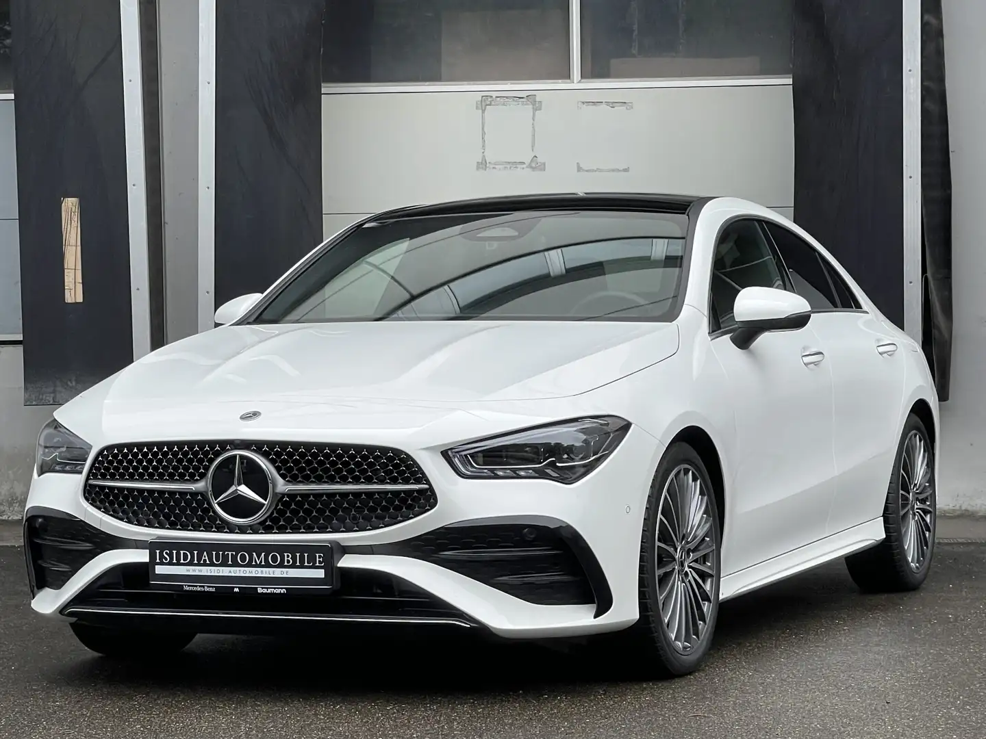 Mercedes-Benz CLA 200 AMG Premium Multibeam Pano Kamera 19 Weiß - 1