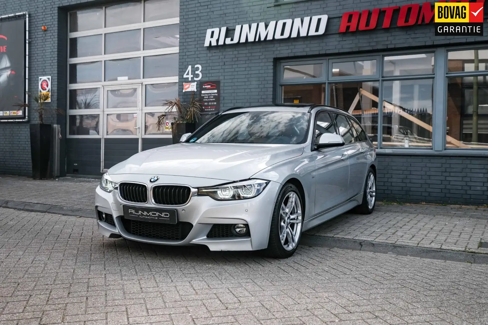 BMW 318 3-serie Touring 318i M Sport Pano|Carplay|Virtual Gris - 1