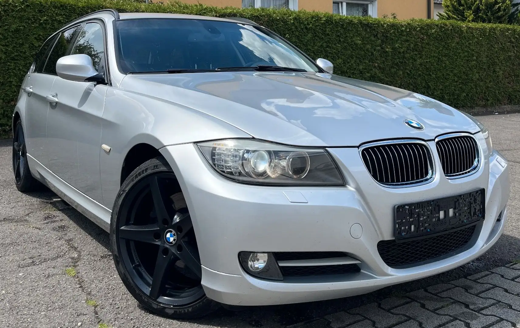 BMW 320 d Touring XENON PDC 18 Zoll 2.HAND TOP Plateado - 2