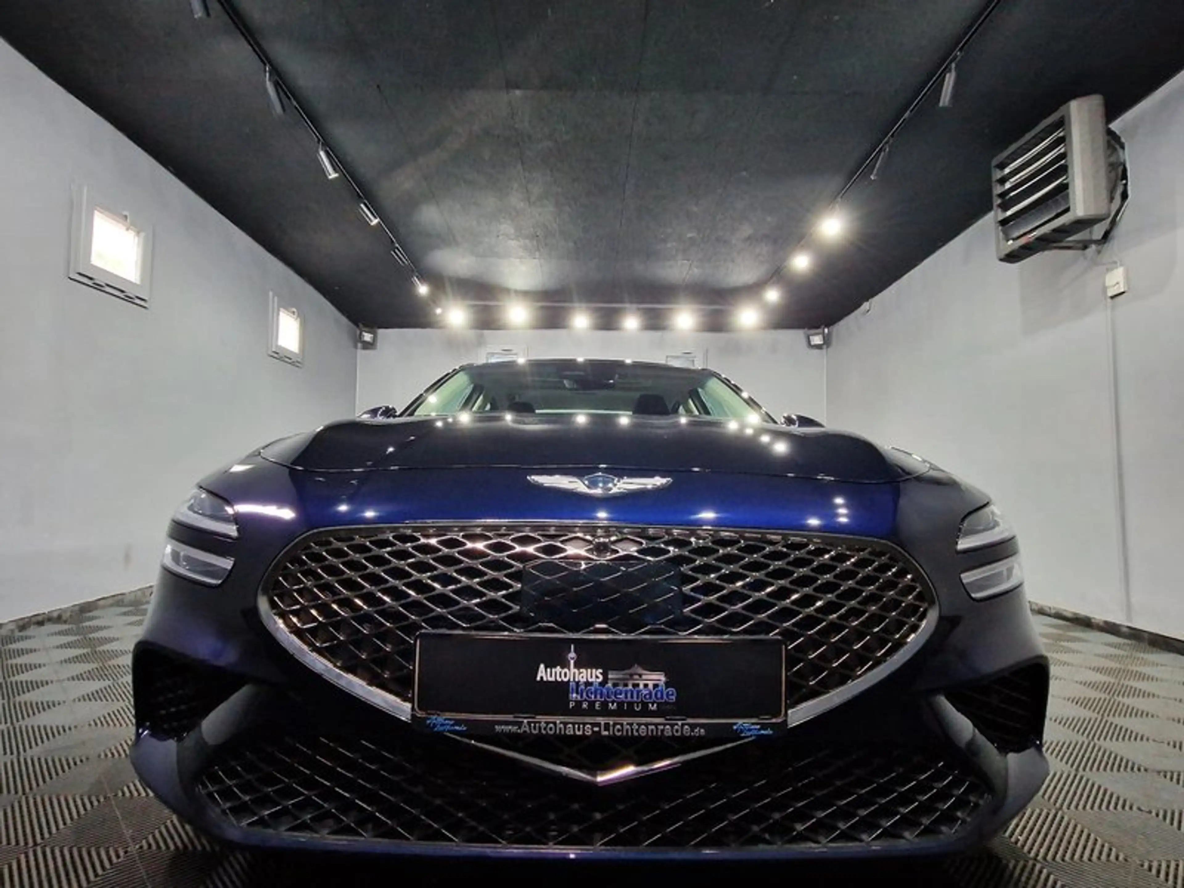 Genesis G70 2.0 T Luxury 4WD|AUTOM|LEDER|LED|PANO|360*GRAD — photo 6