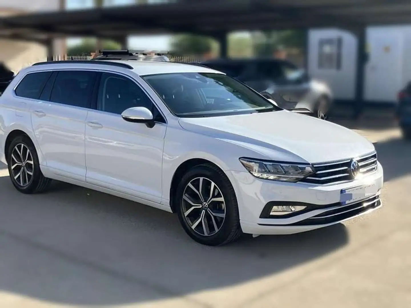 Volkswagen Passat 2.0 TDI 150cv Executive Blanco - 2