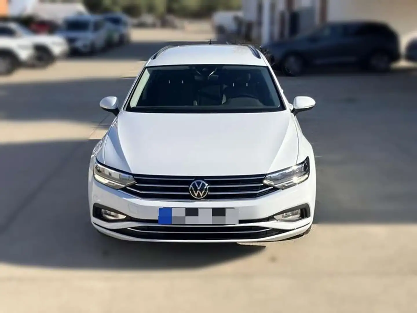 Volkswagen Passat 2.0 TDI 150cv Executive Blanco - 1