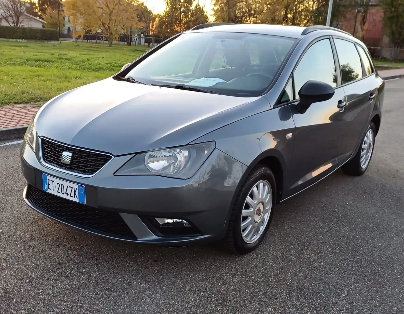 SEAT Ibiza Ibiza ST 1.2 tdi cr Style Grau - 2