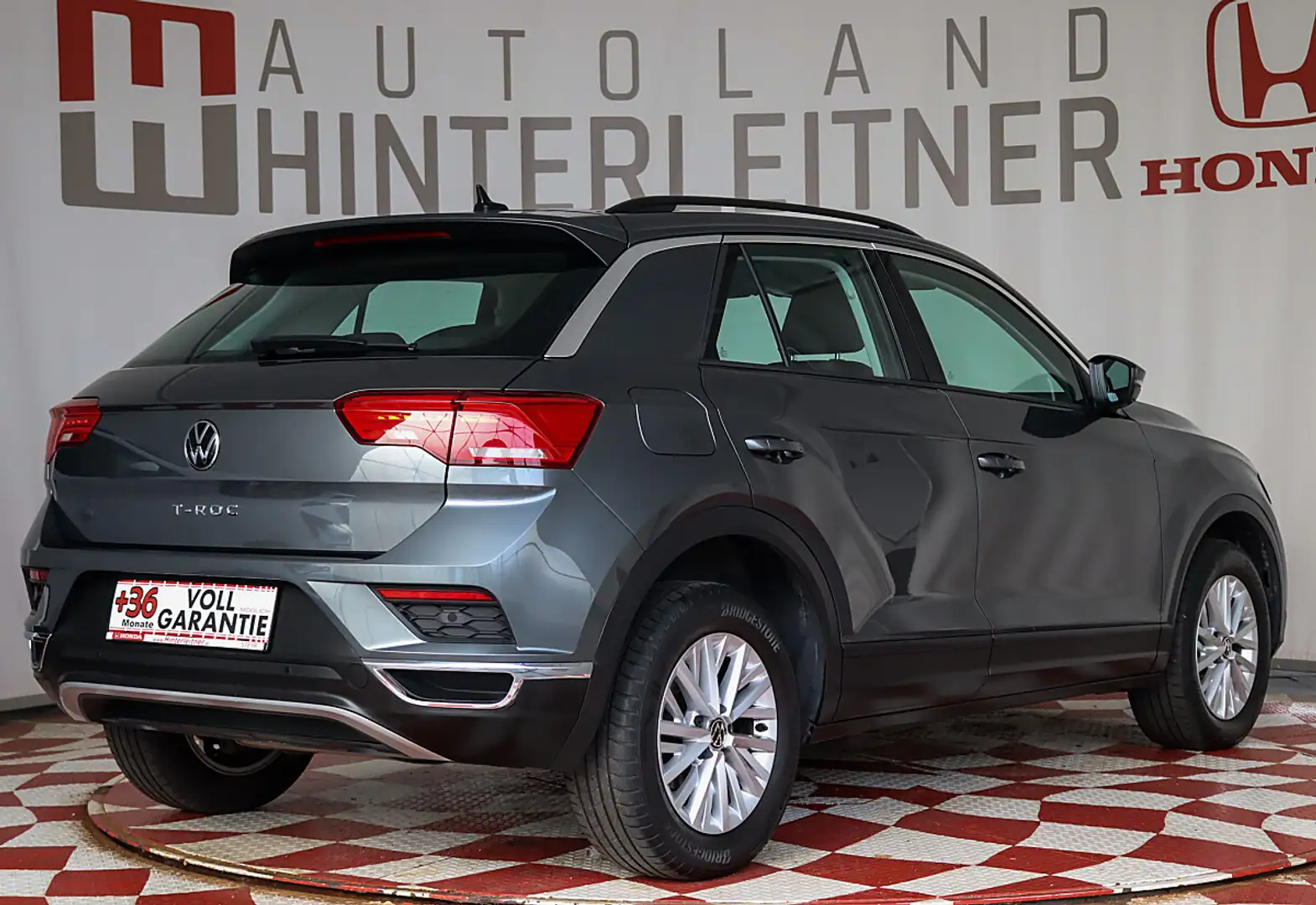 Volkswagen T-Roc 2,0 TDI Design SEHR GEPFLEGT Grau - 2