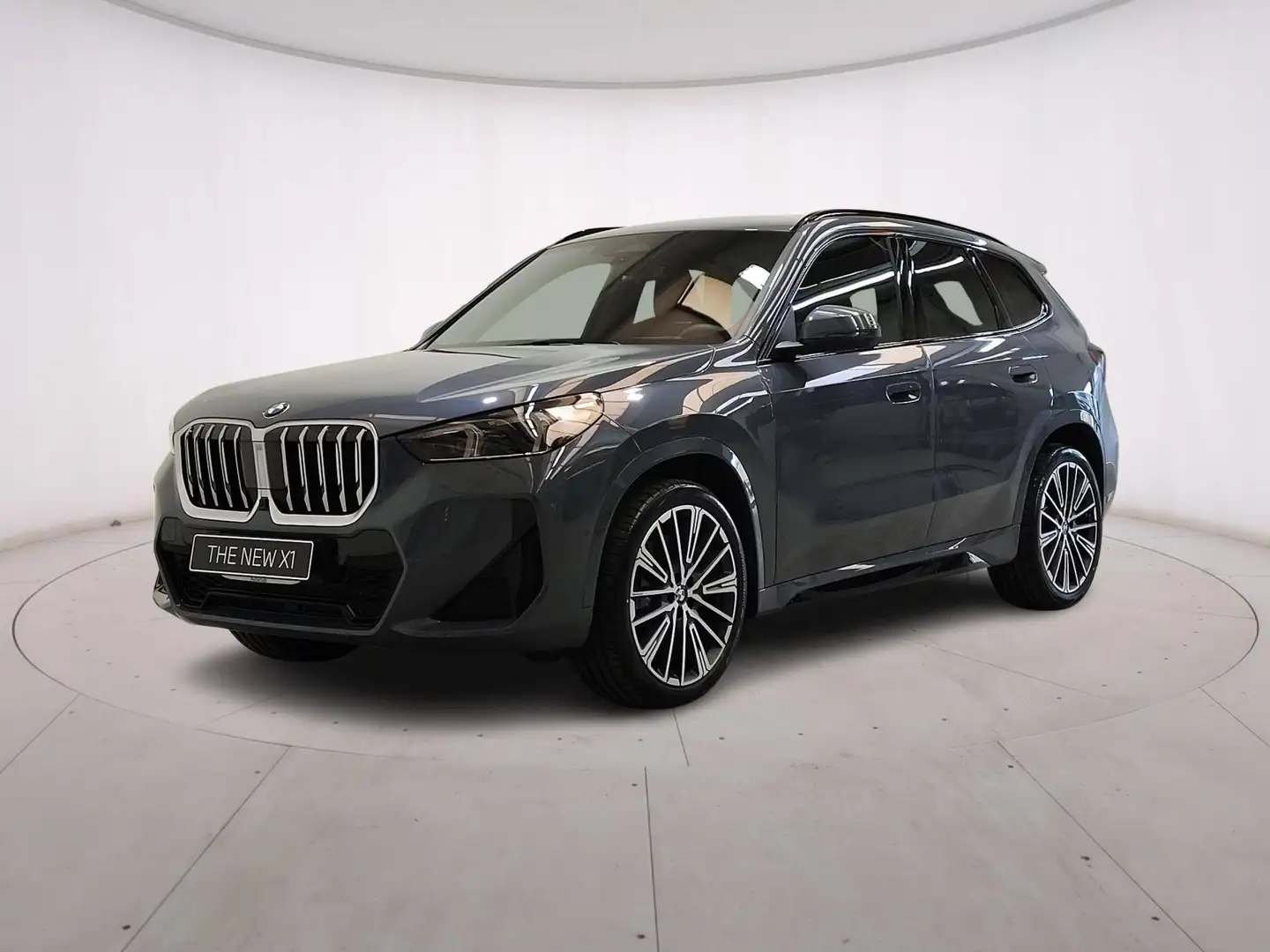 BMW X1 sDrive20d 48V MSport Grau - 1