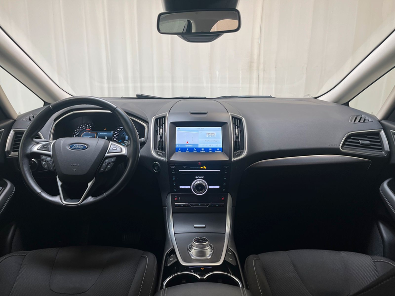 Ford S-Max 2.5 Duratec  (FHEV) Hybrid Titanium — photo 10