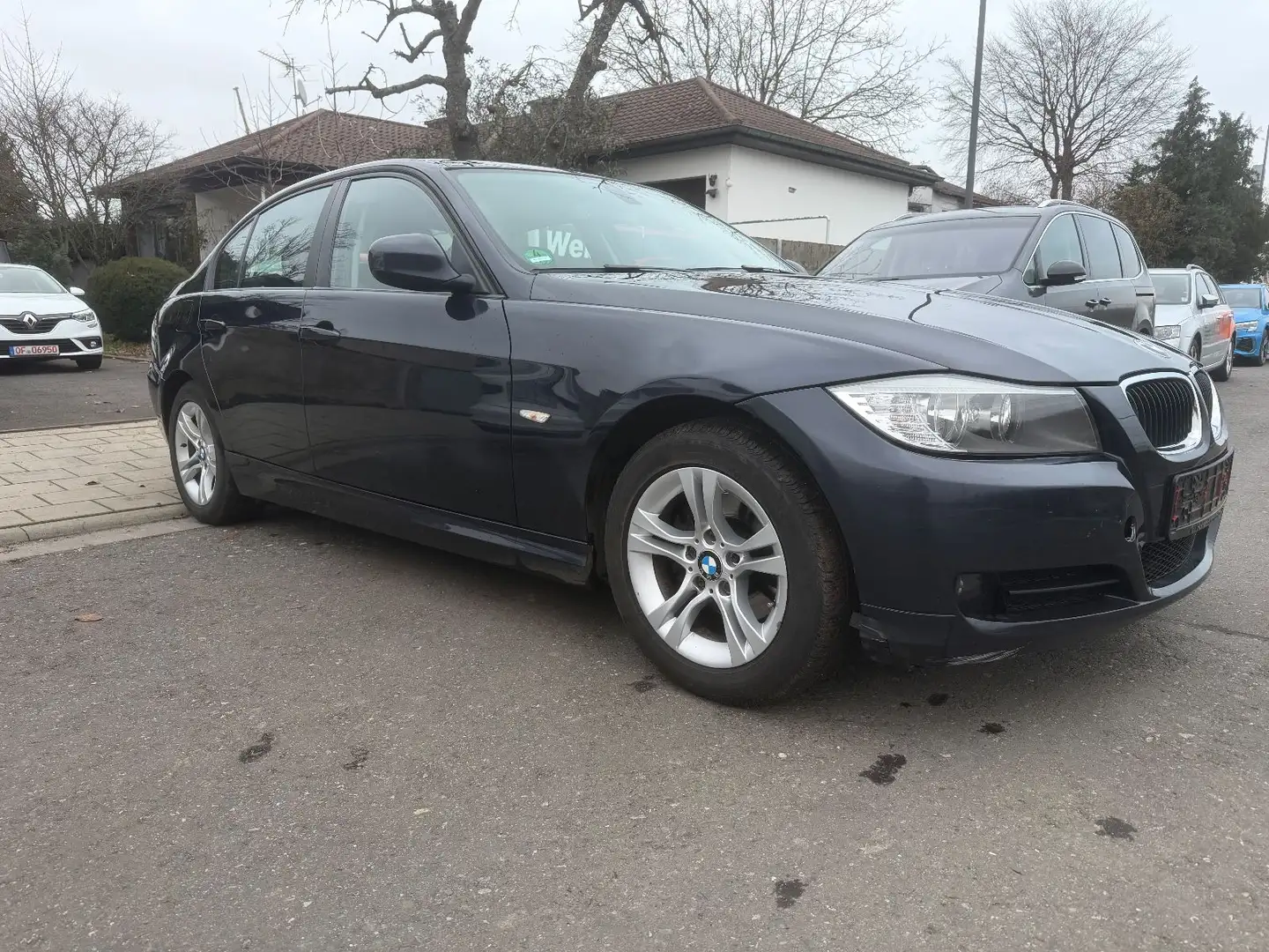 BMW 318 3 Limousine 318d Blau - 2