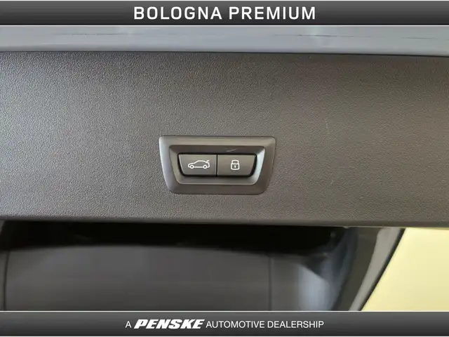 BMW X3 view 11