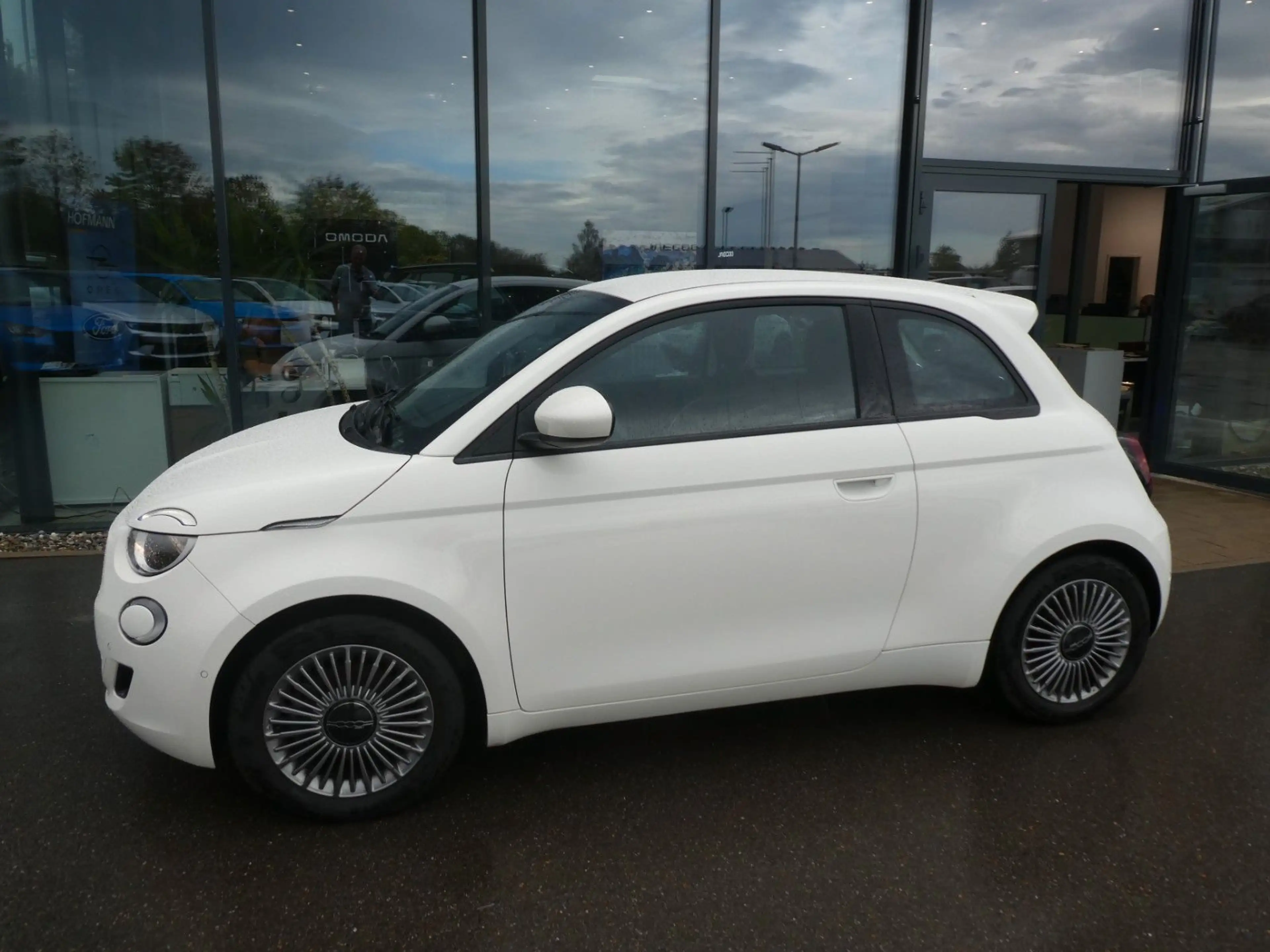 Fiat 500e 500 e Basis Klima, SHZ, PDC, Kamera, LMF — photo 3
