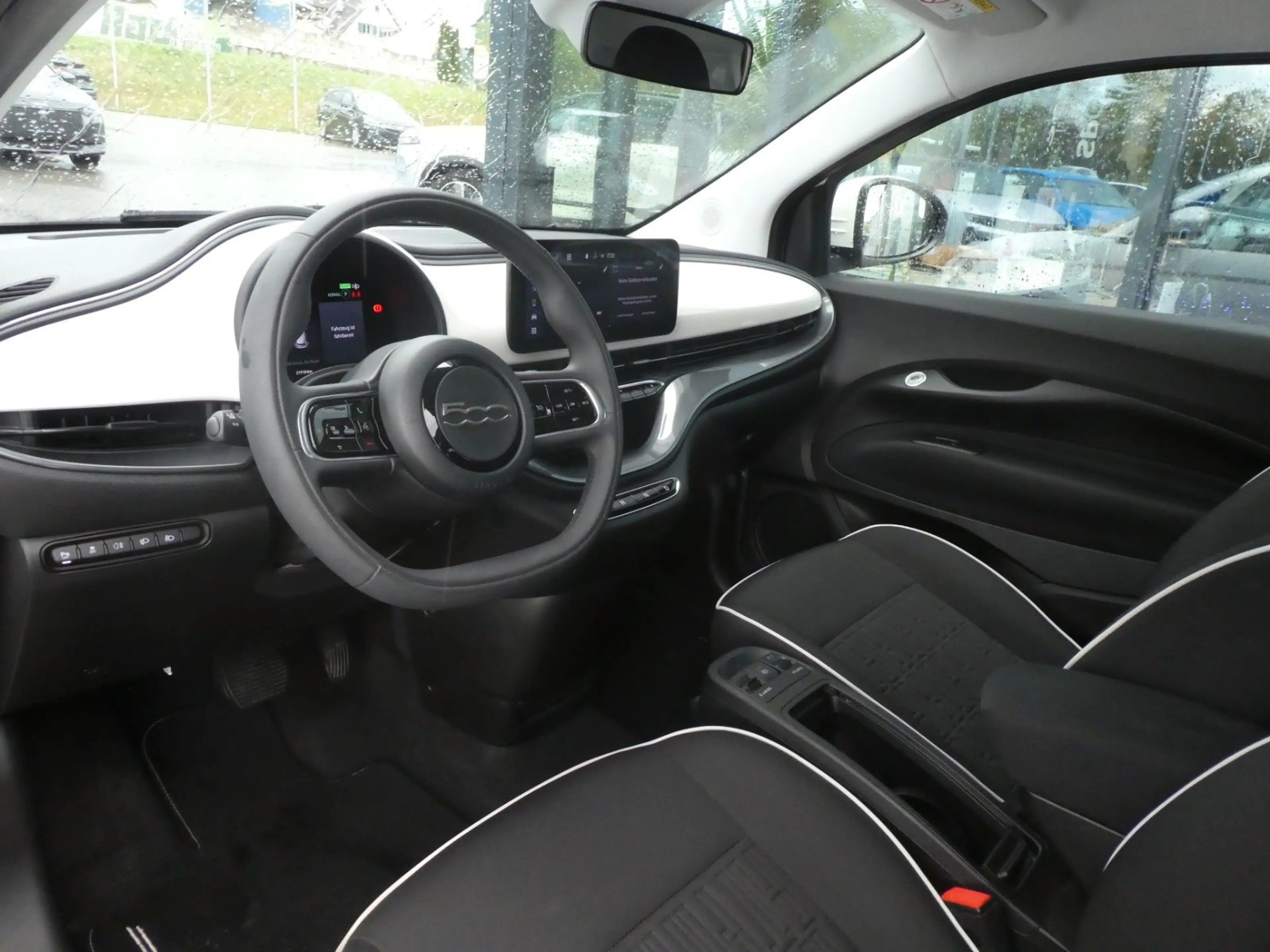 Fiat 500e 500 e Basis Klima, SHZ, PDC, Kamera, LMF — photo 11