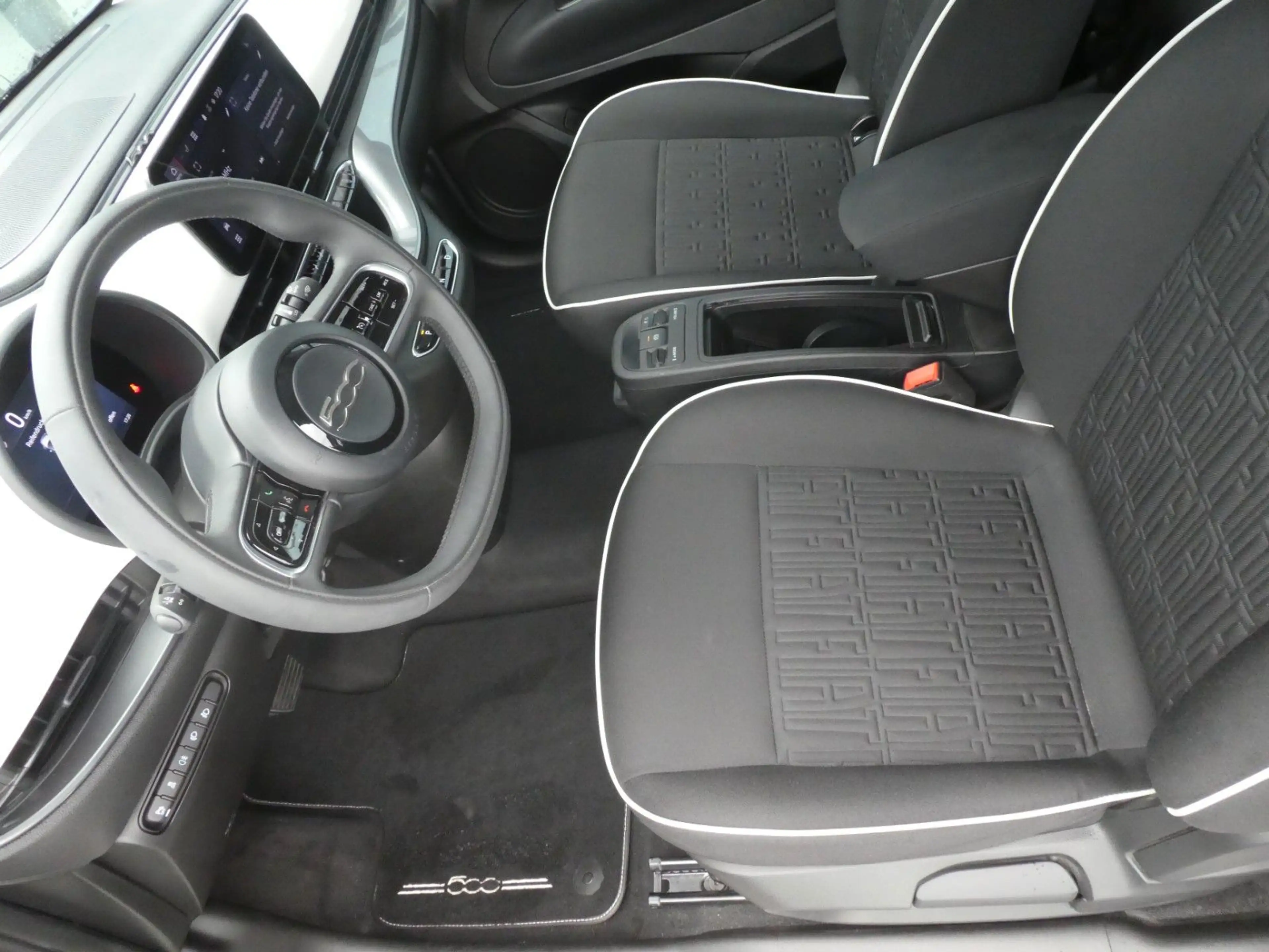 Fiat 500e 500 e Basis Klima, SHZ, PDC, Kamera, LMF — photo 10