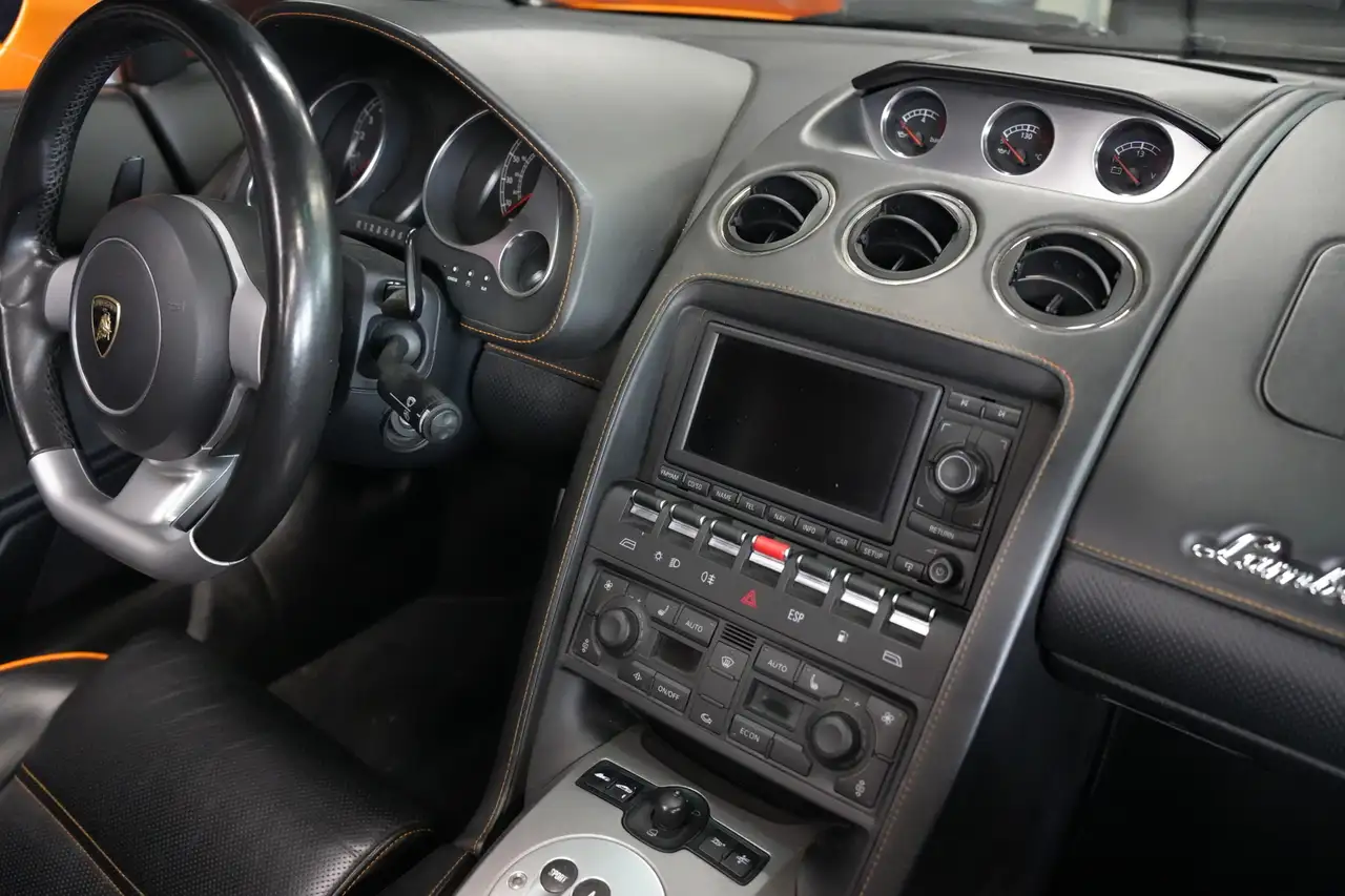 Lamborghini Gallardo снимка Lamborghini Gallardo