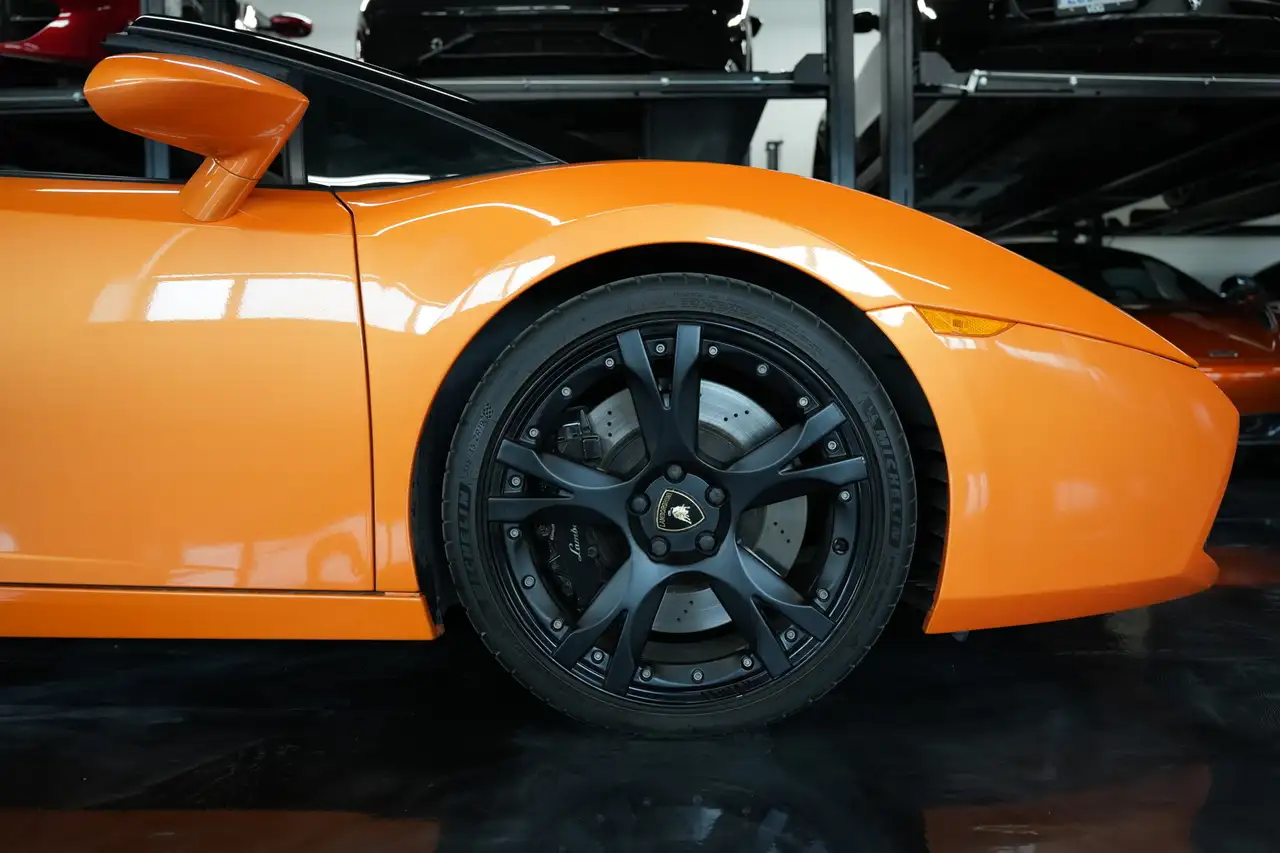 Lamborghini Gallardo снимка Lamborghini Gallardo